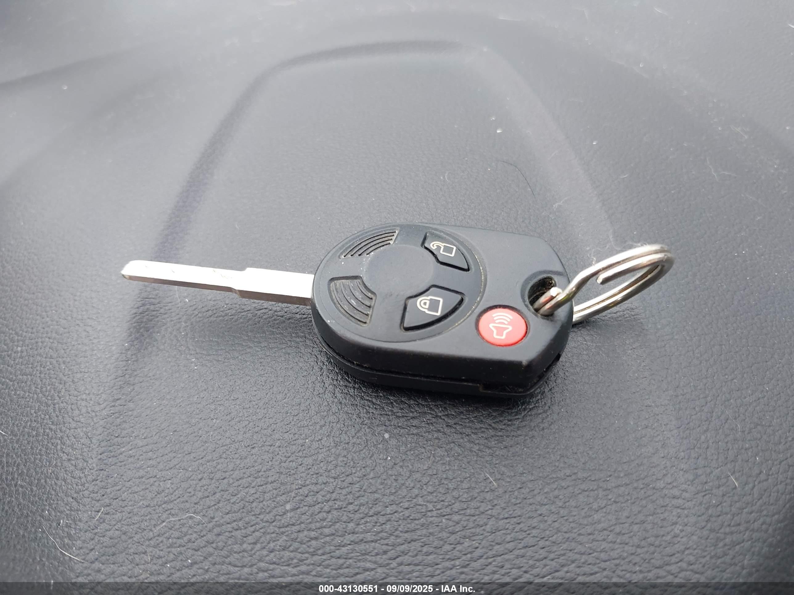 FORD ESCAPE image 11
