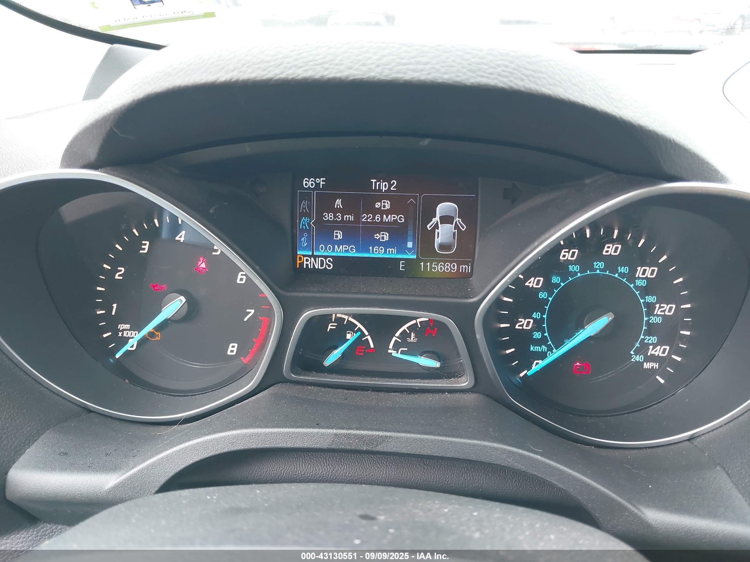FORD ESCAPE image 7