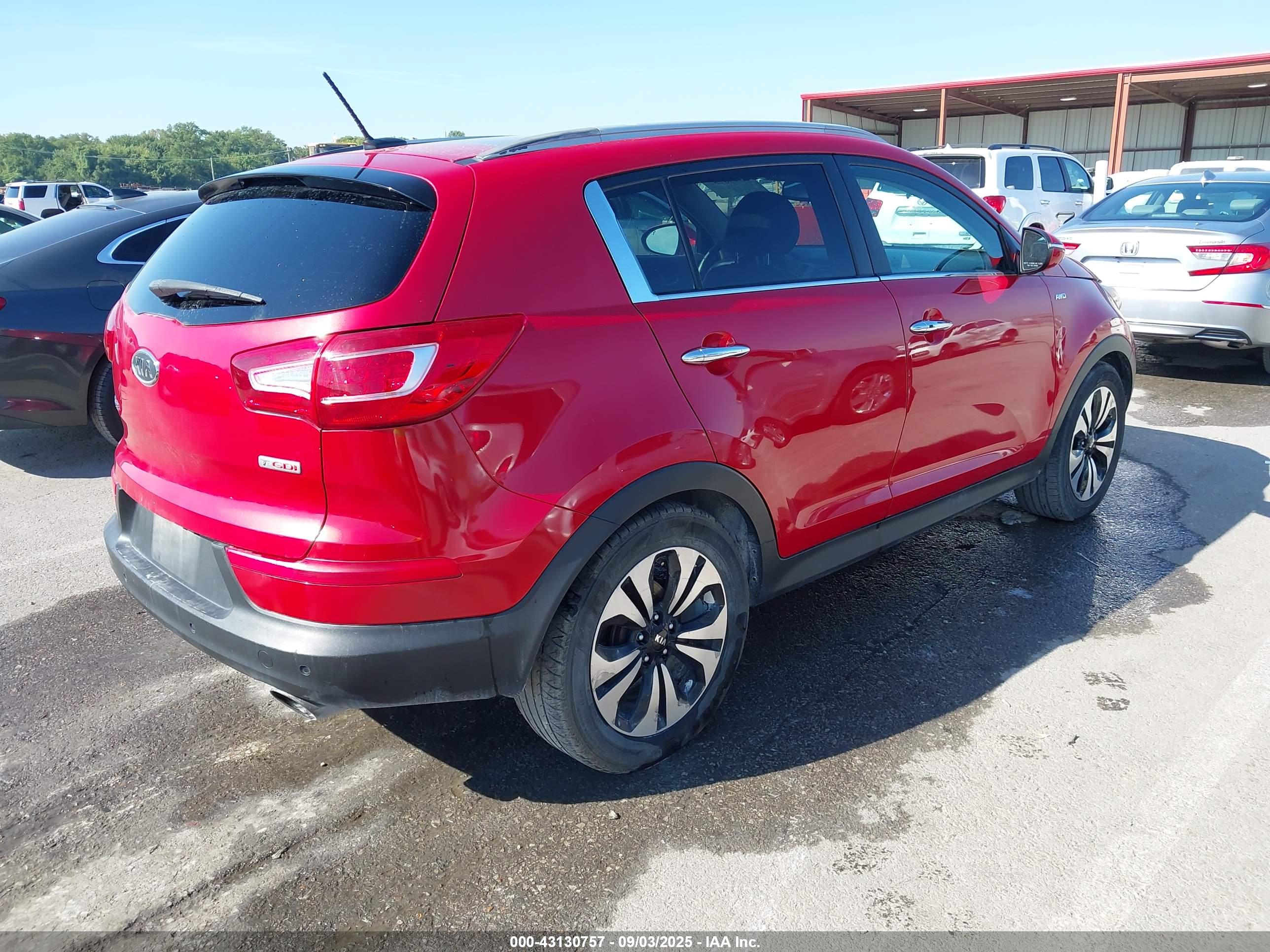 KIA SPORTAGE image 4