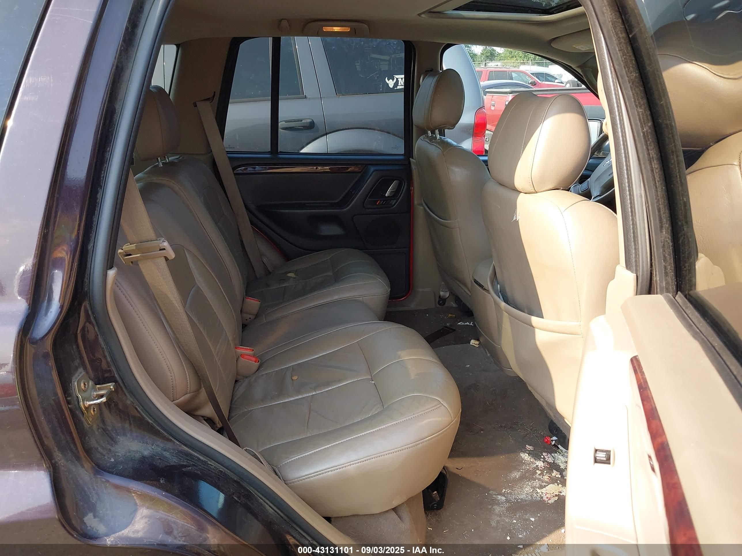 JEEP GRAND image 8