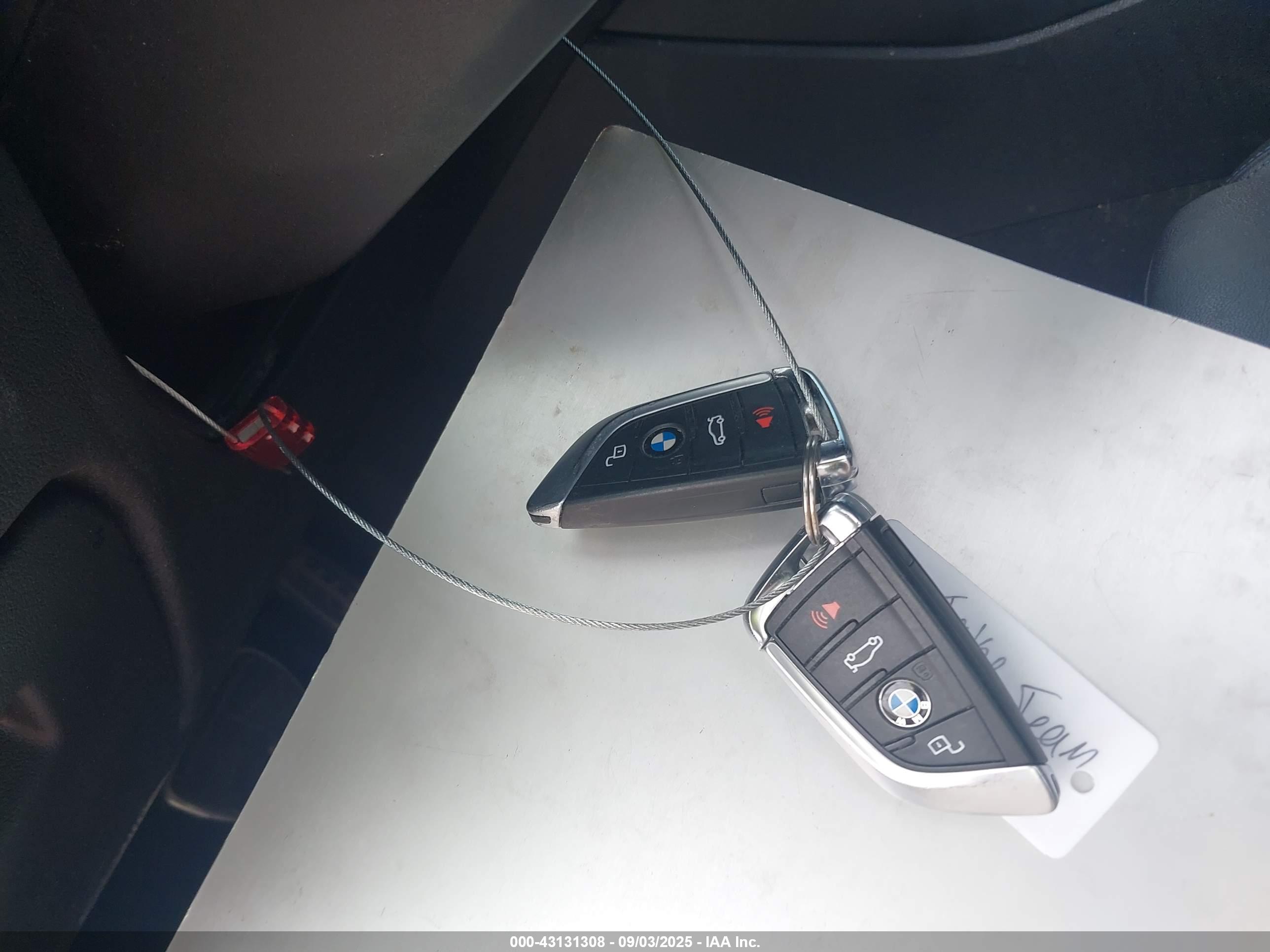BMW 3 image 11