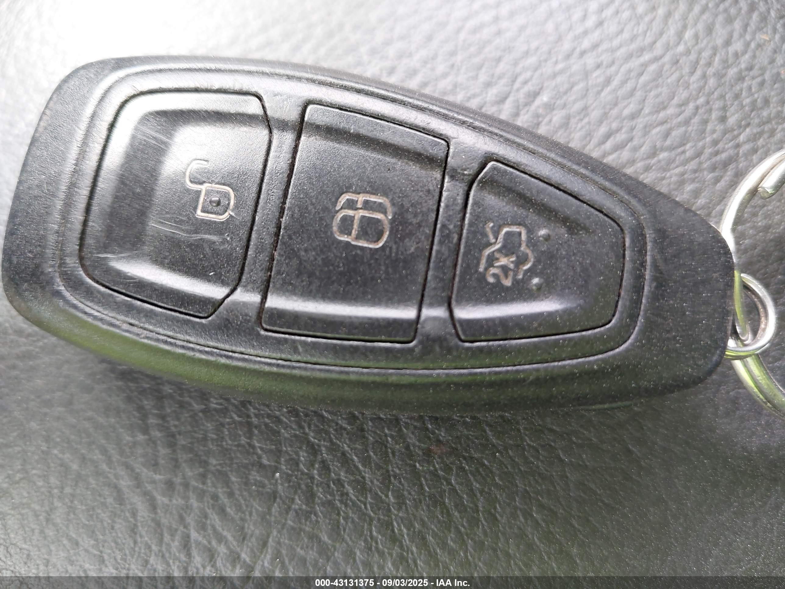 FORD FOCUS image 11