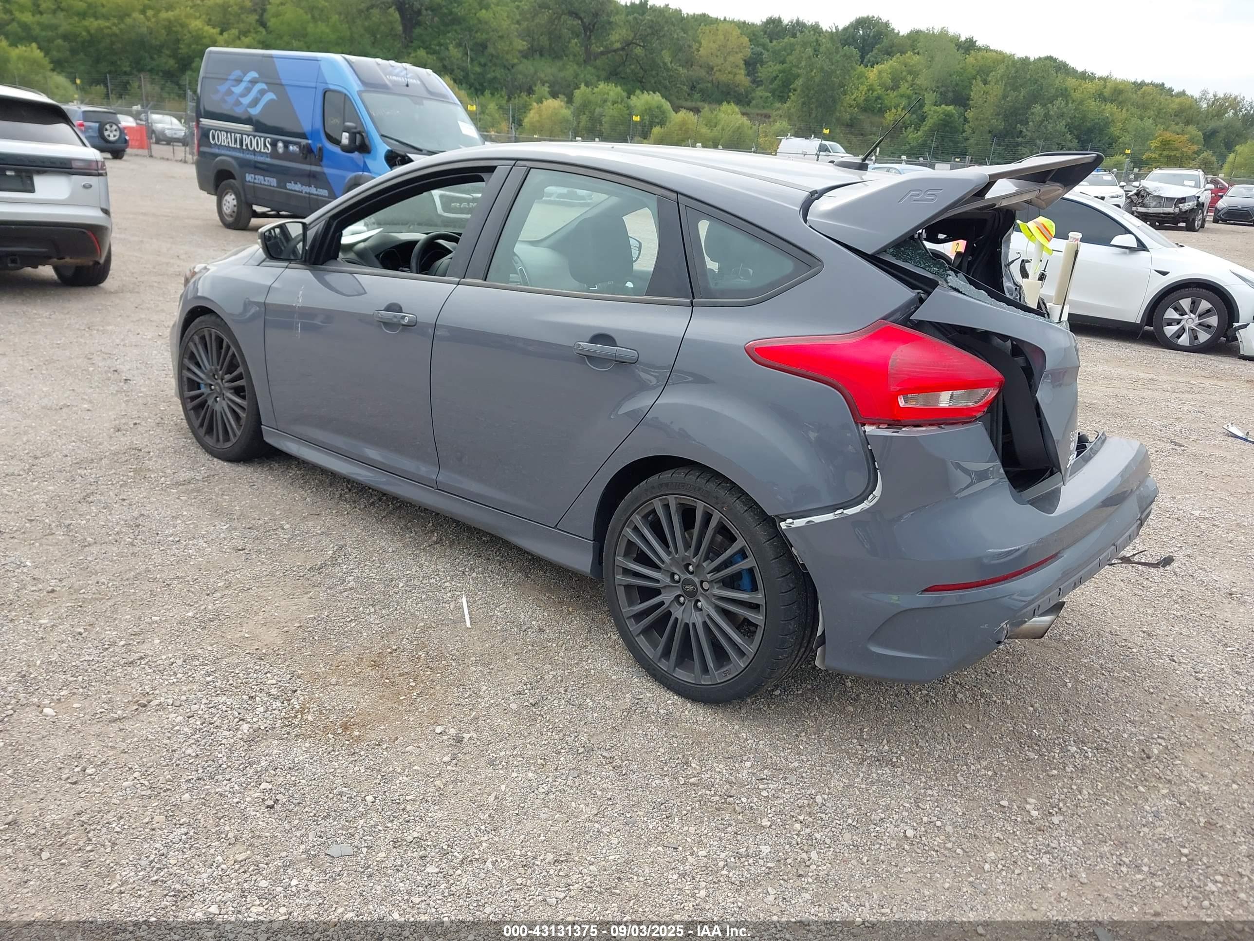 FORD FOCUS image 3