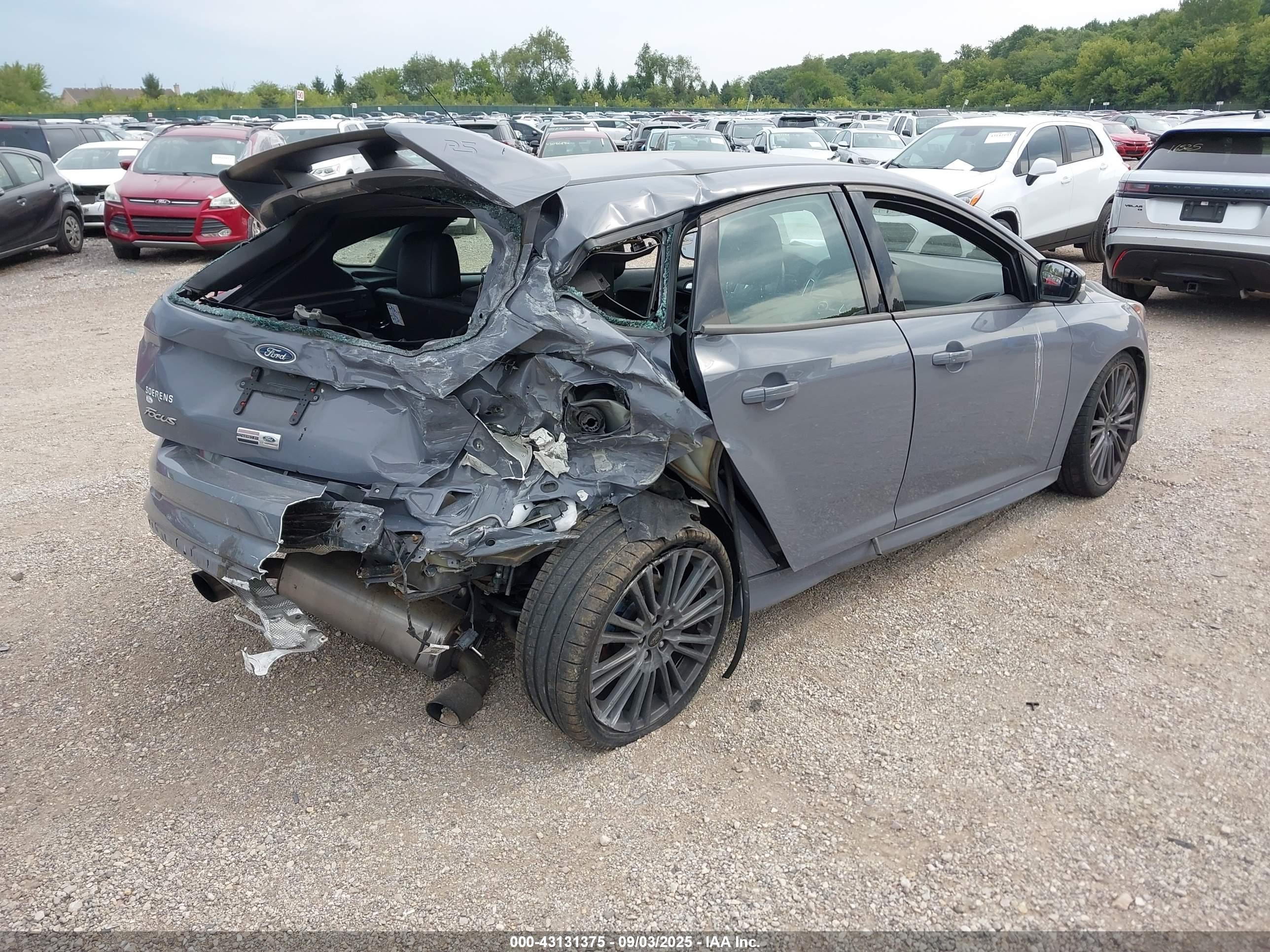 FORD FOCUS image 4