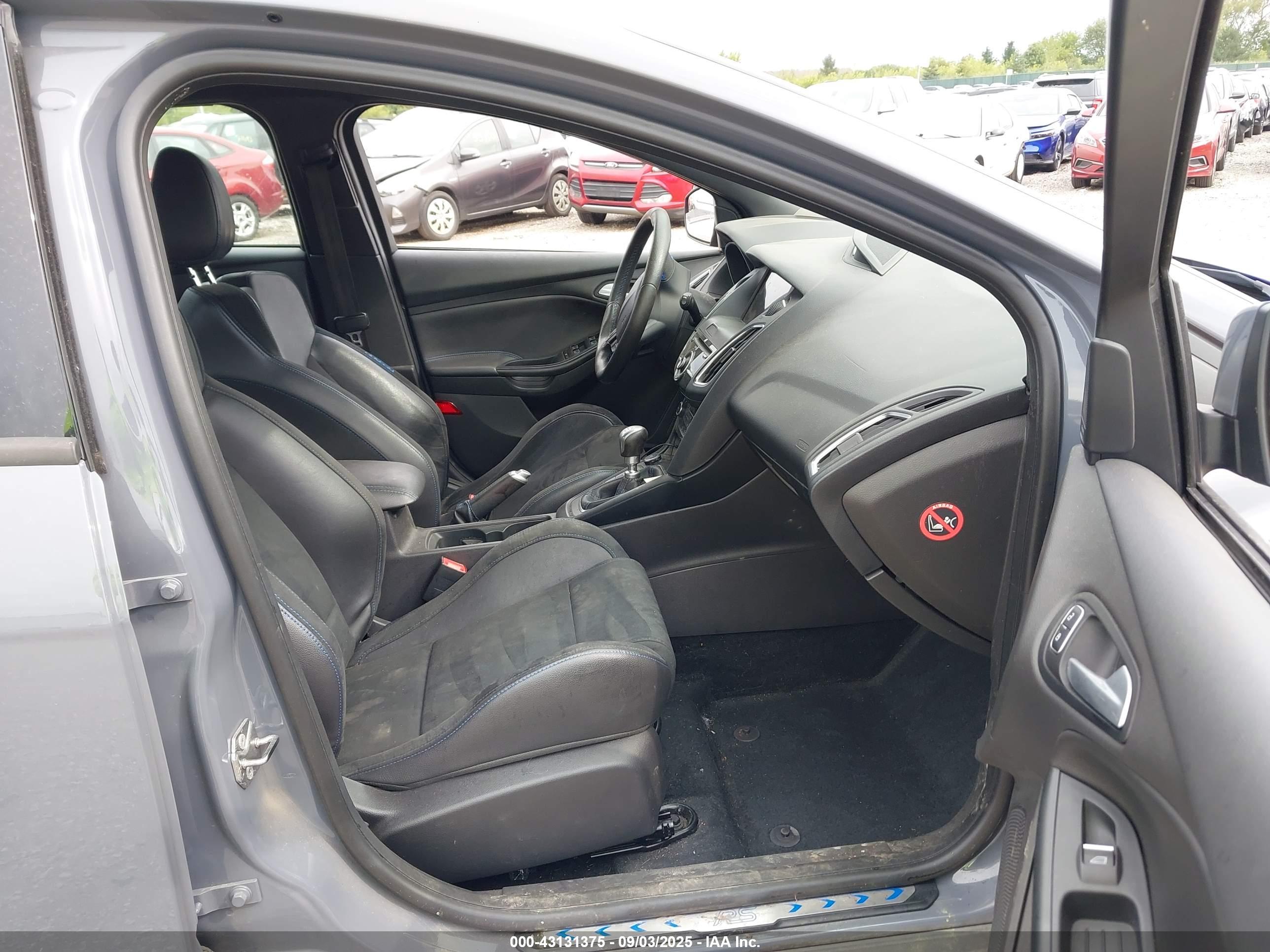 FORD FOCUS image 5