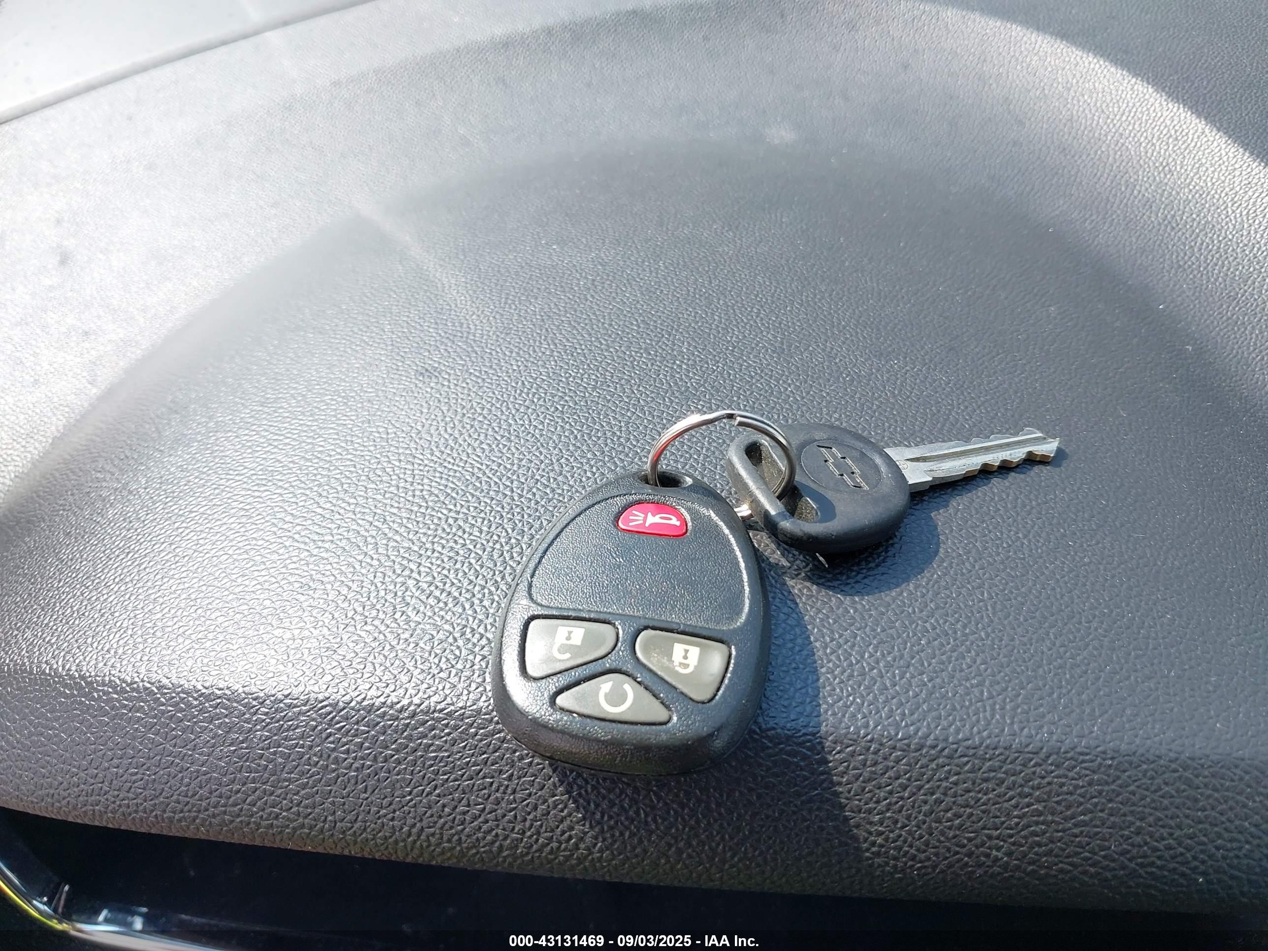 CHEVROLET TRAVERSE image 11