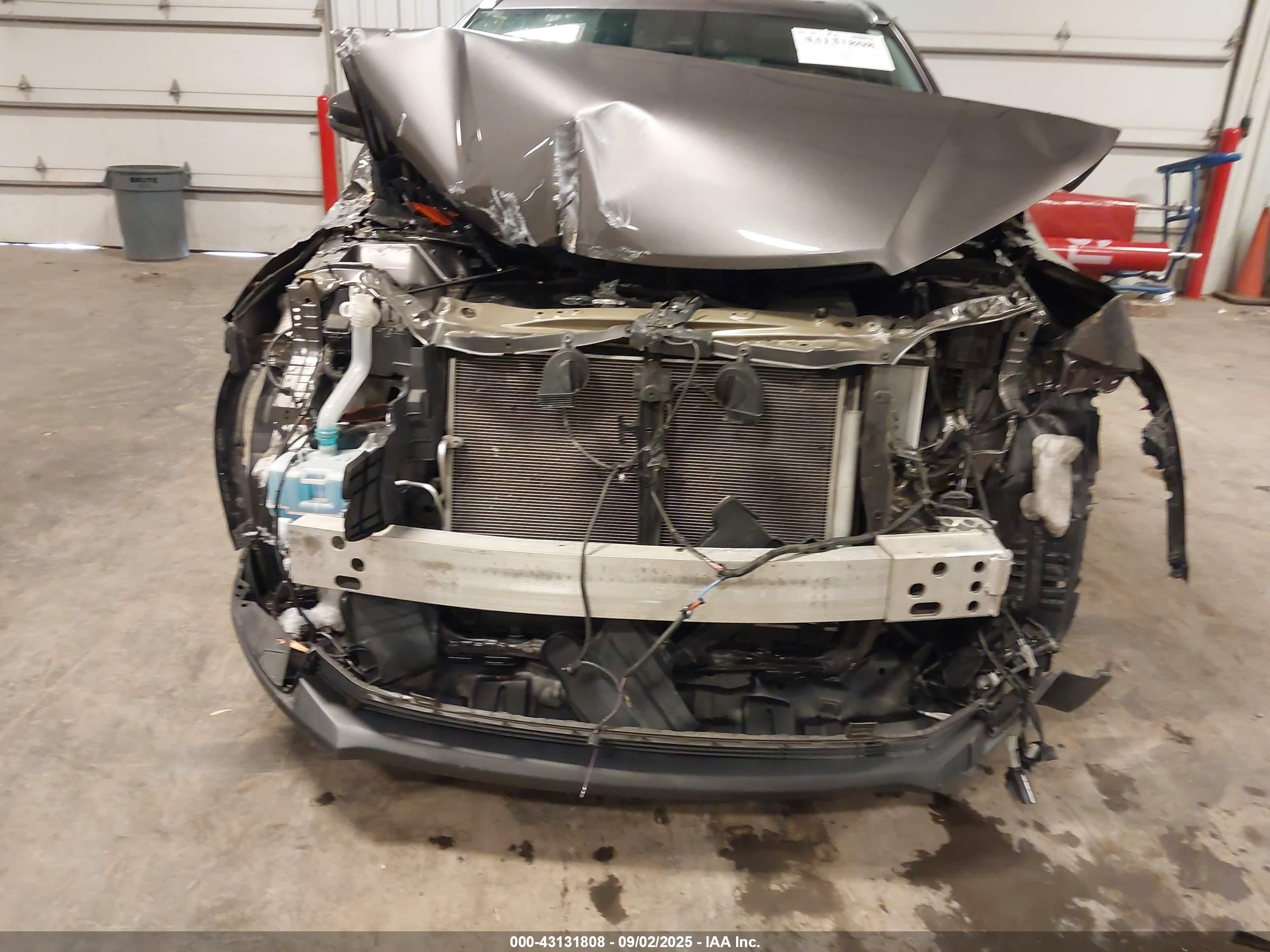 TOYOTA HIGHLANDER image 6
