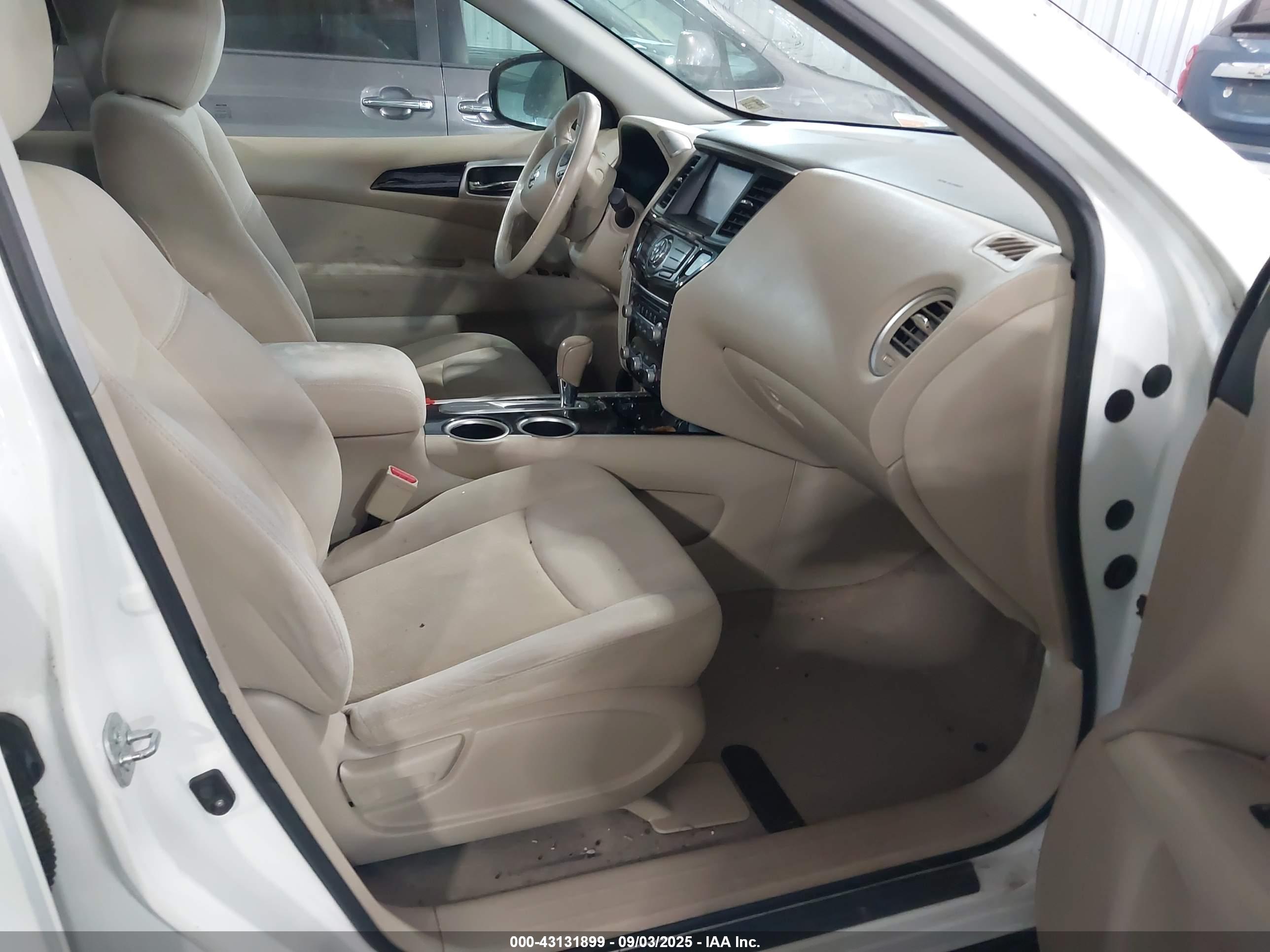 NISSAN PATHFINDER image 5