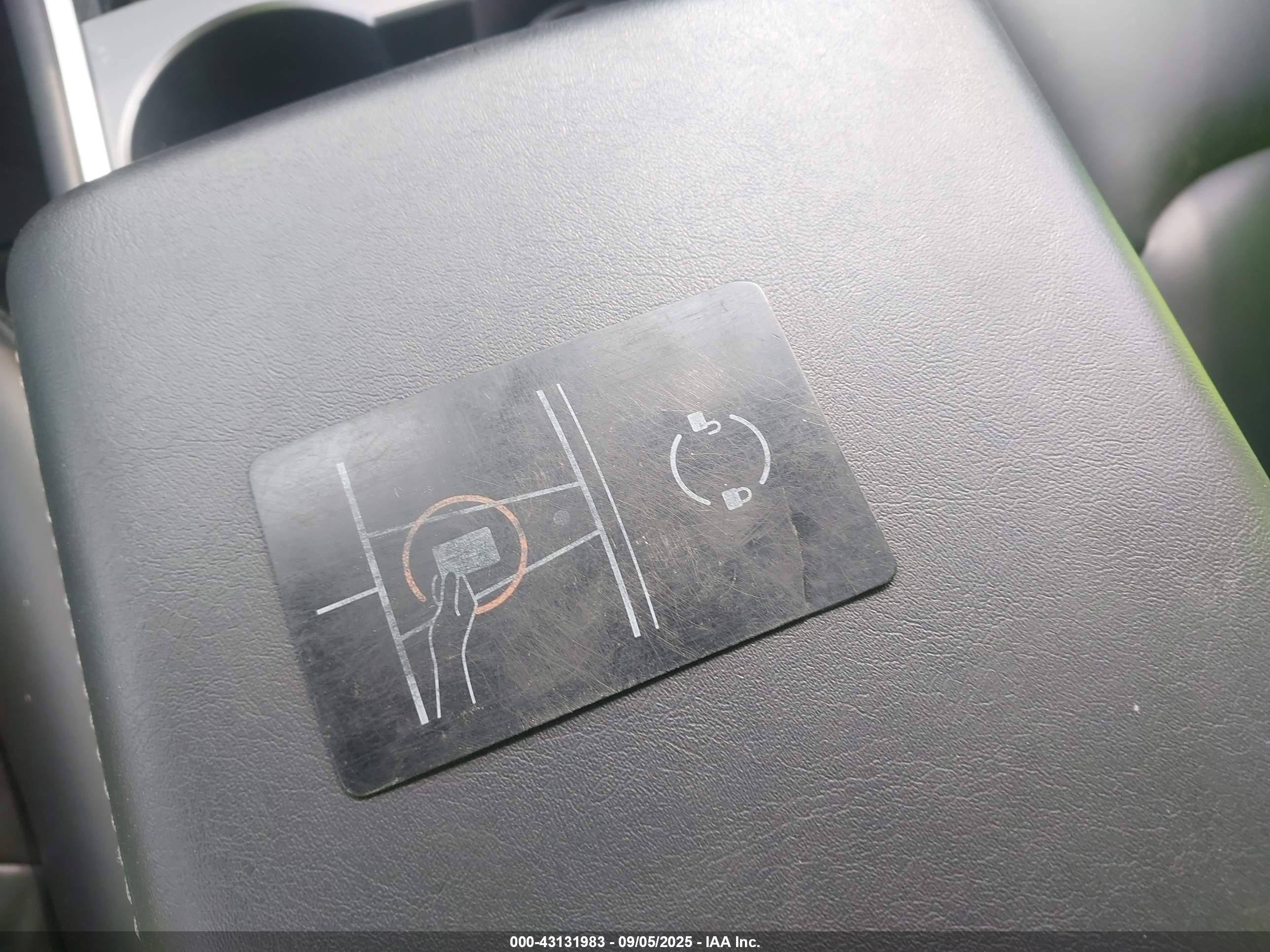TESLA MODEL image 11