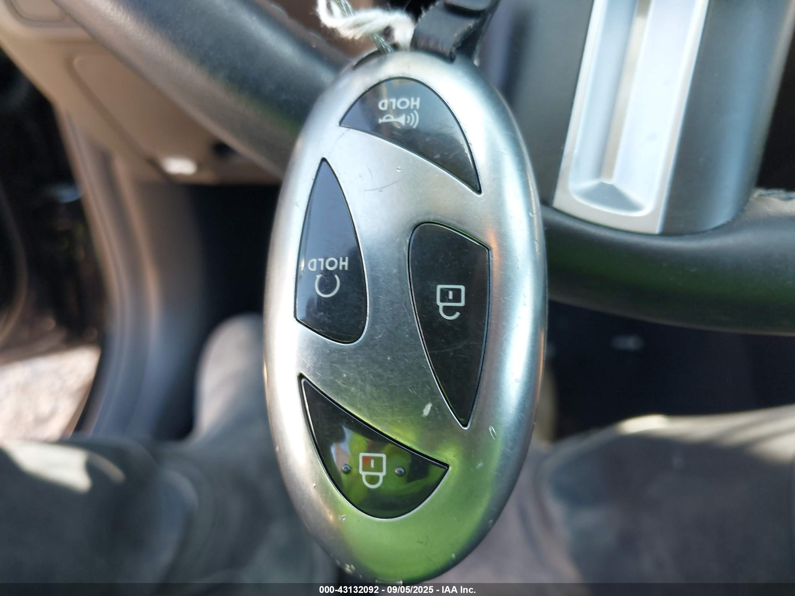 HYUNDAI KONA image 11