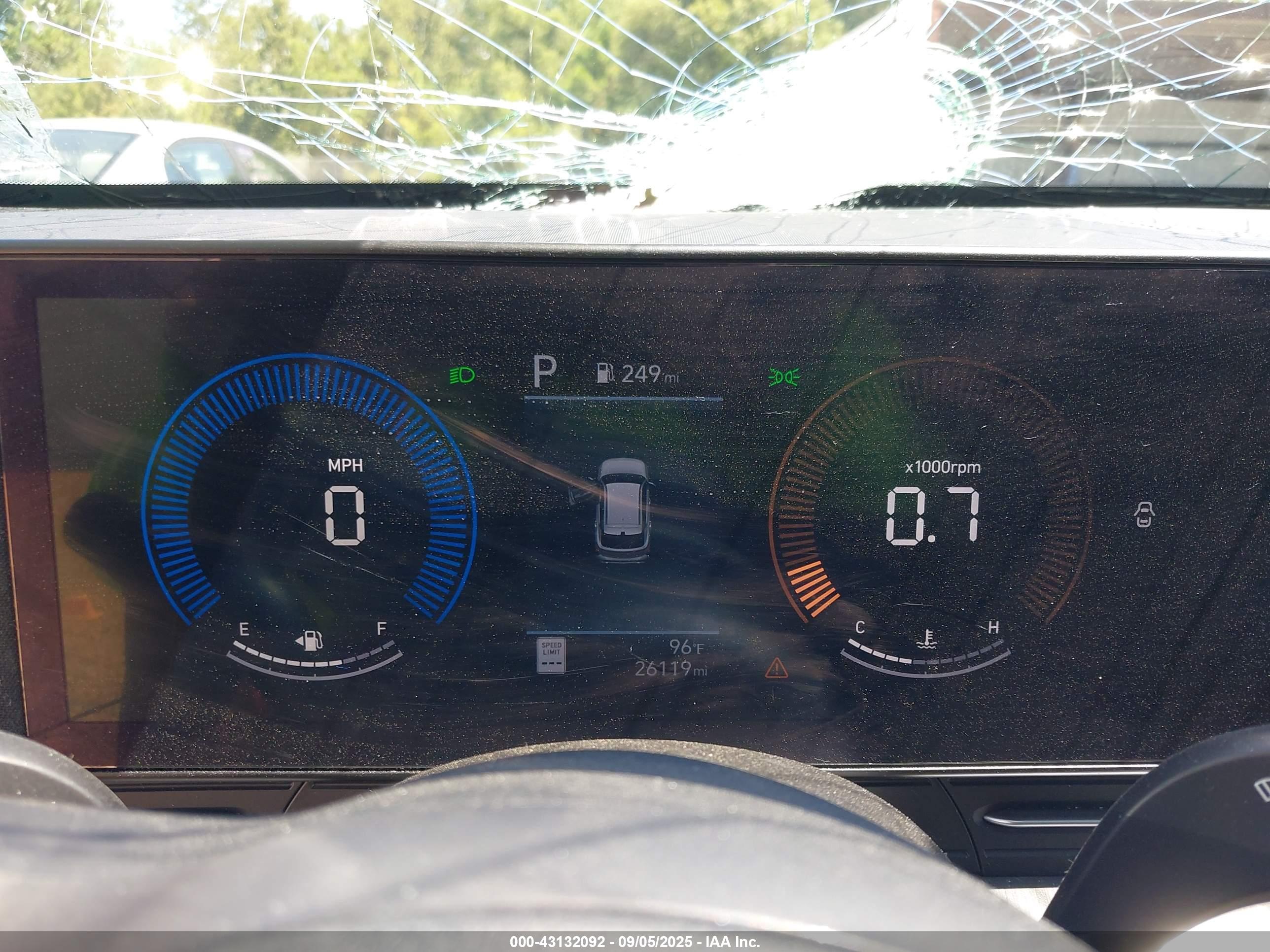 HYUNDAI KONA image 7