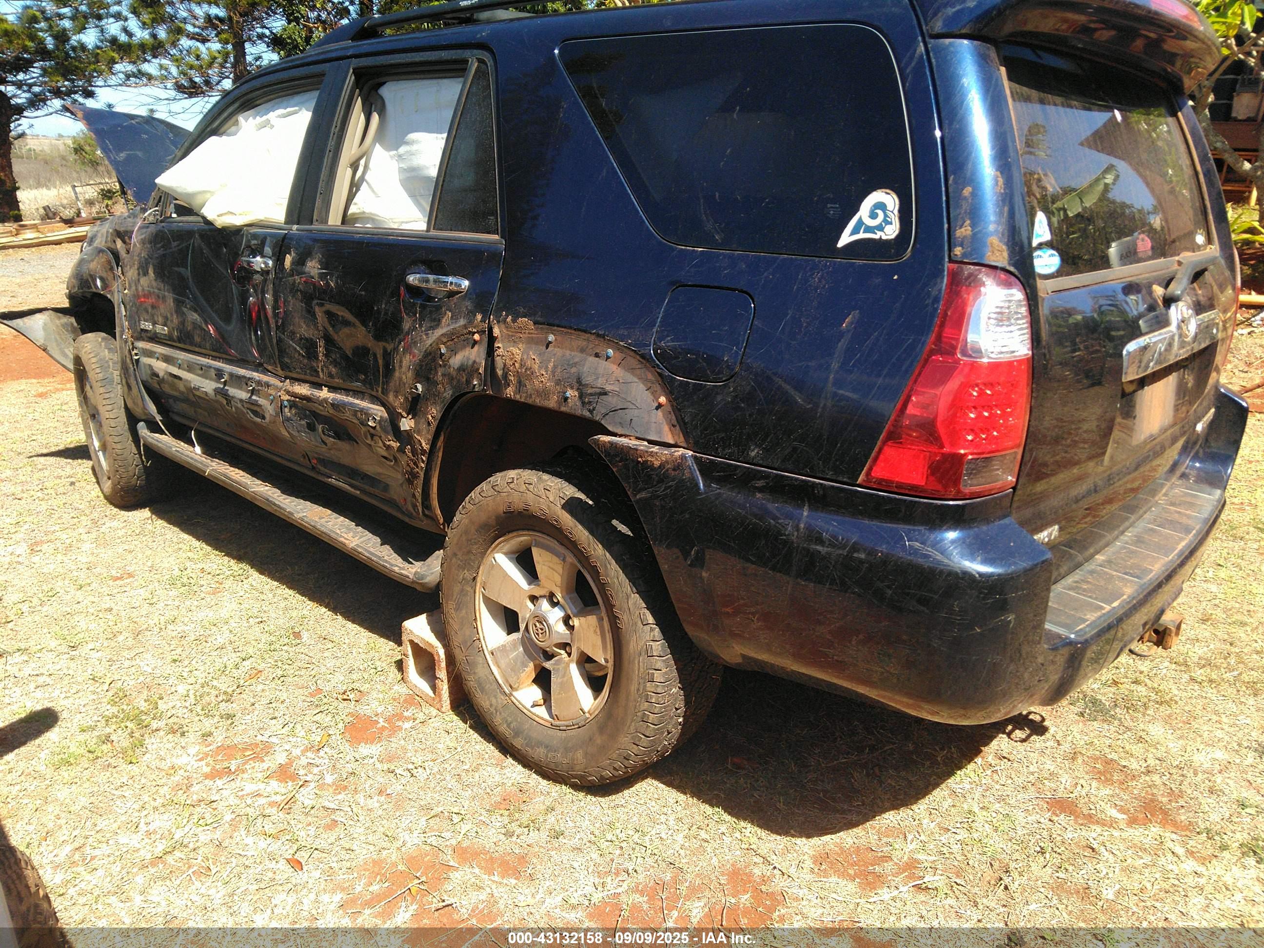 TOYOTA 4RUNNER image 3