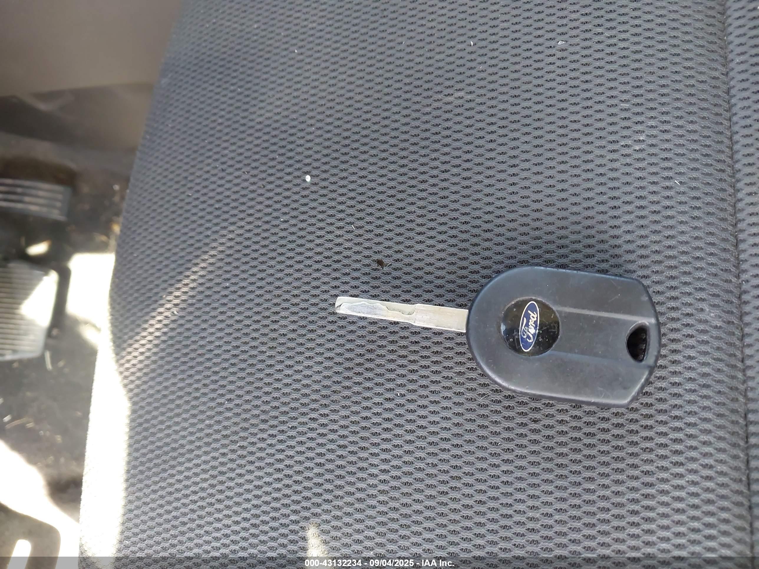 FORD FOCUS image 11