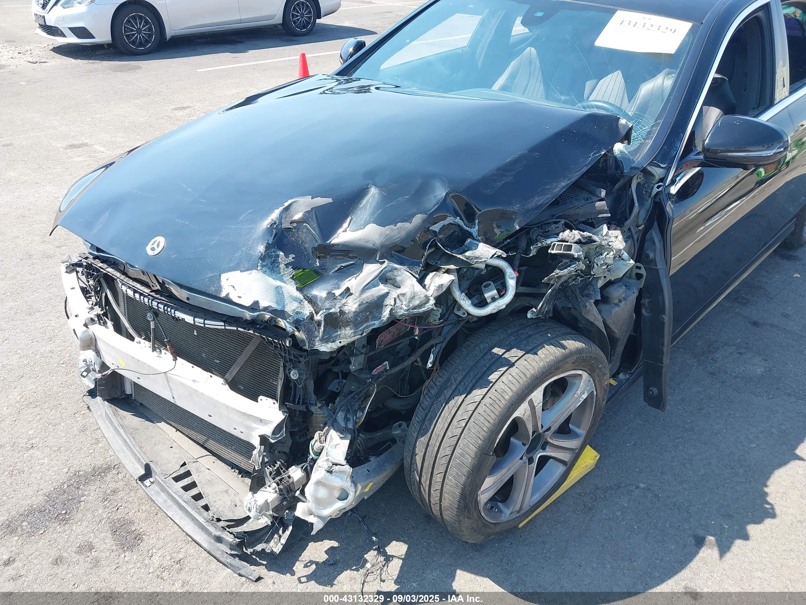 MERCEDES-BENZ E image 6