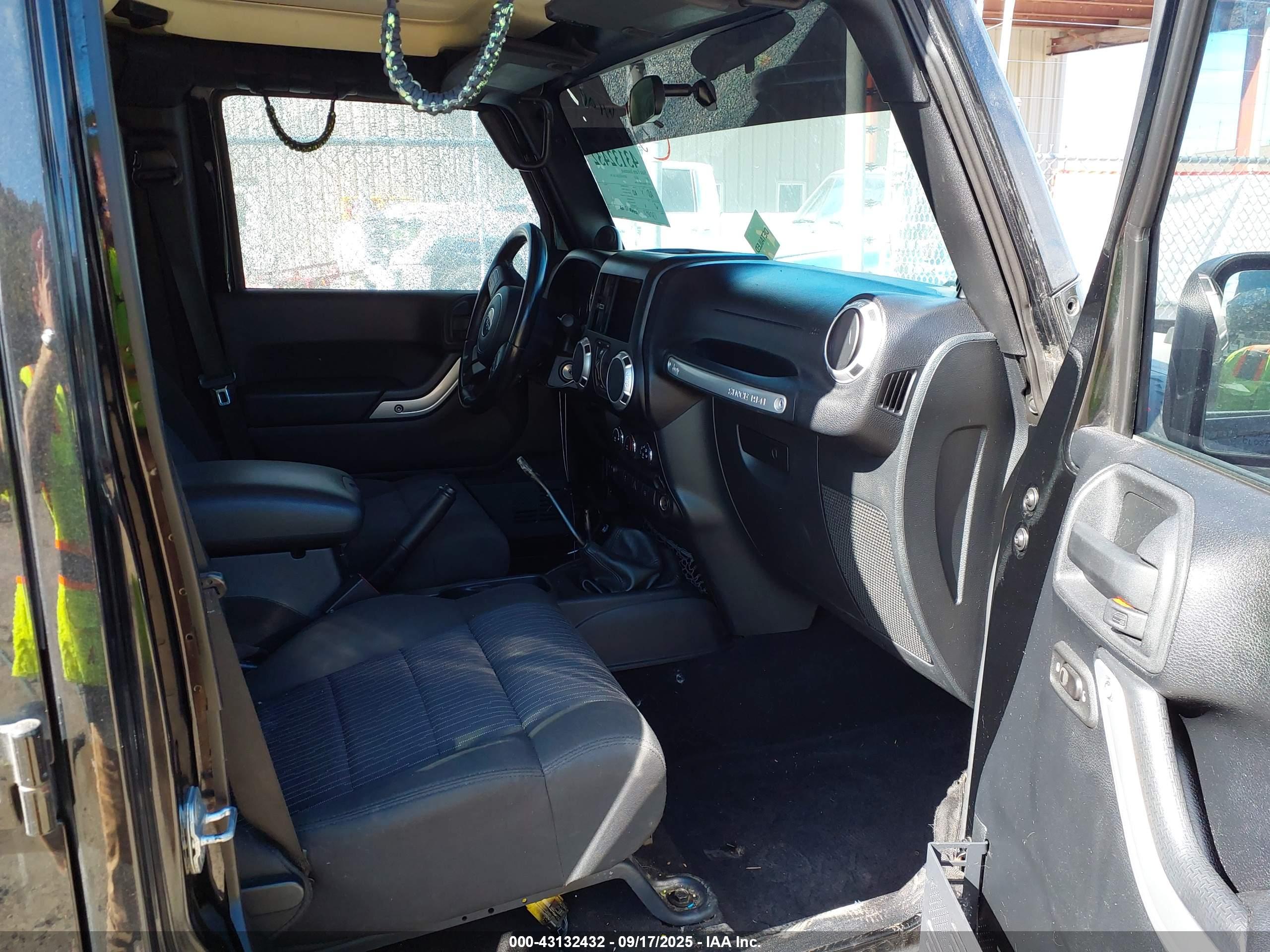 JEEP WRANGLER image 5
