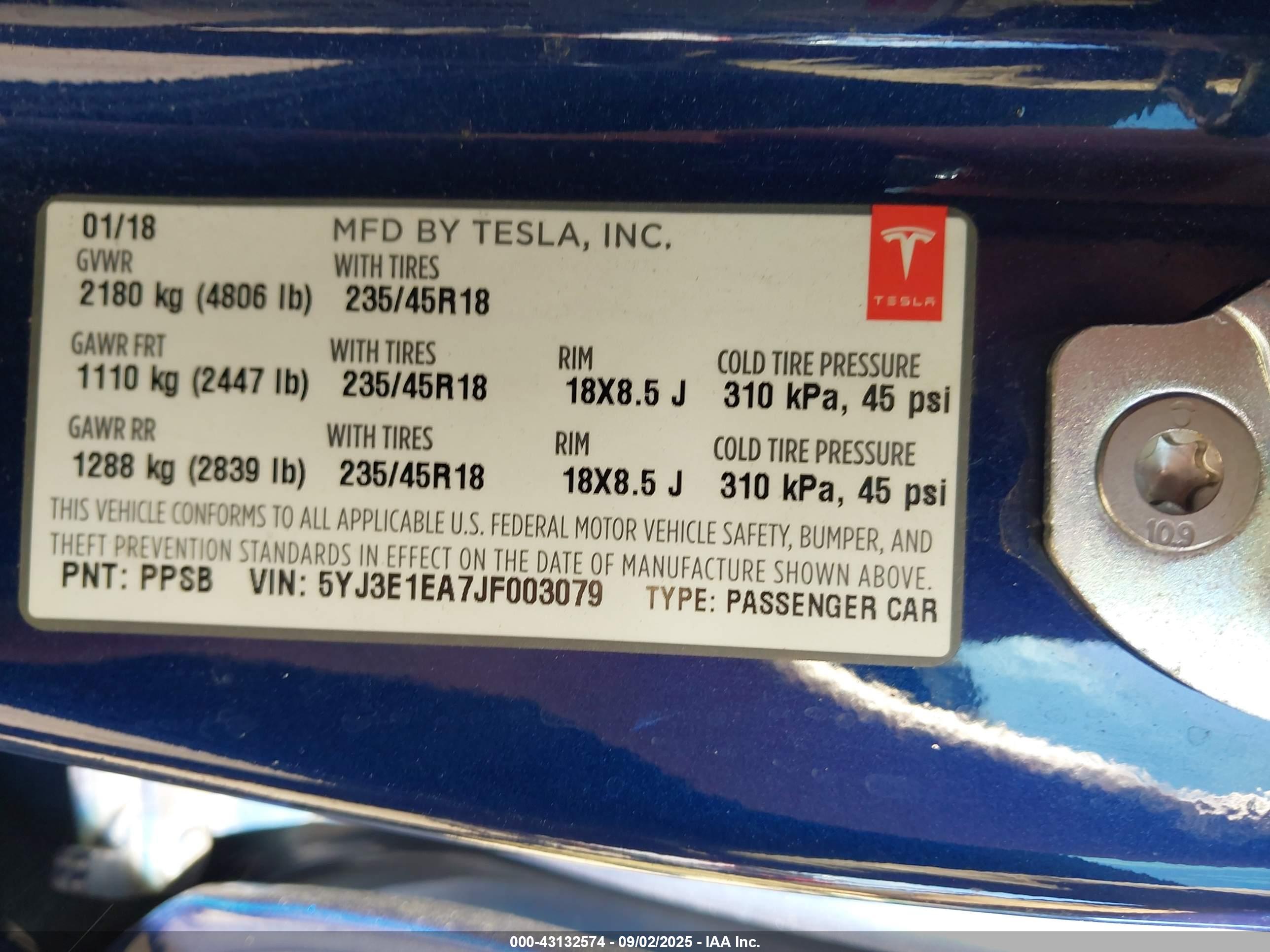 TESLA MODEL image 9