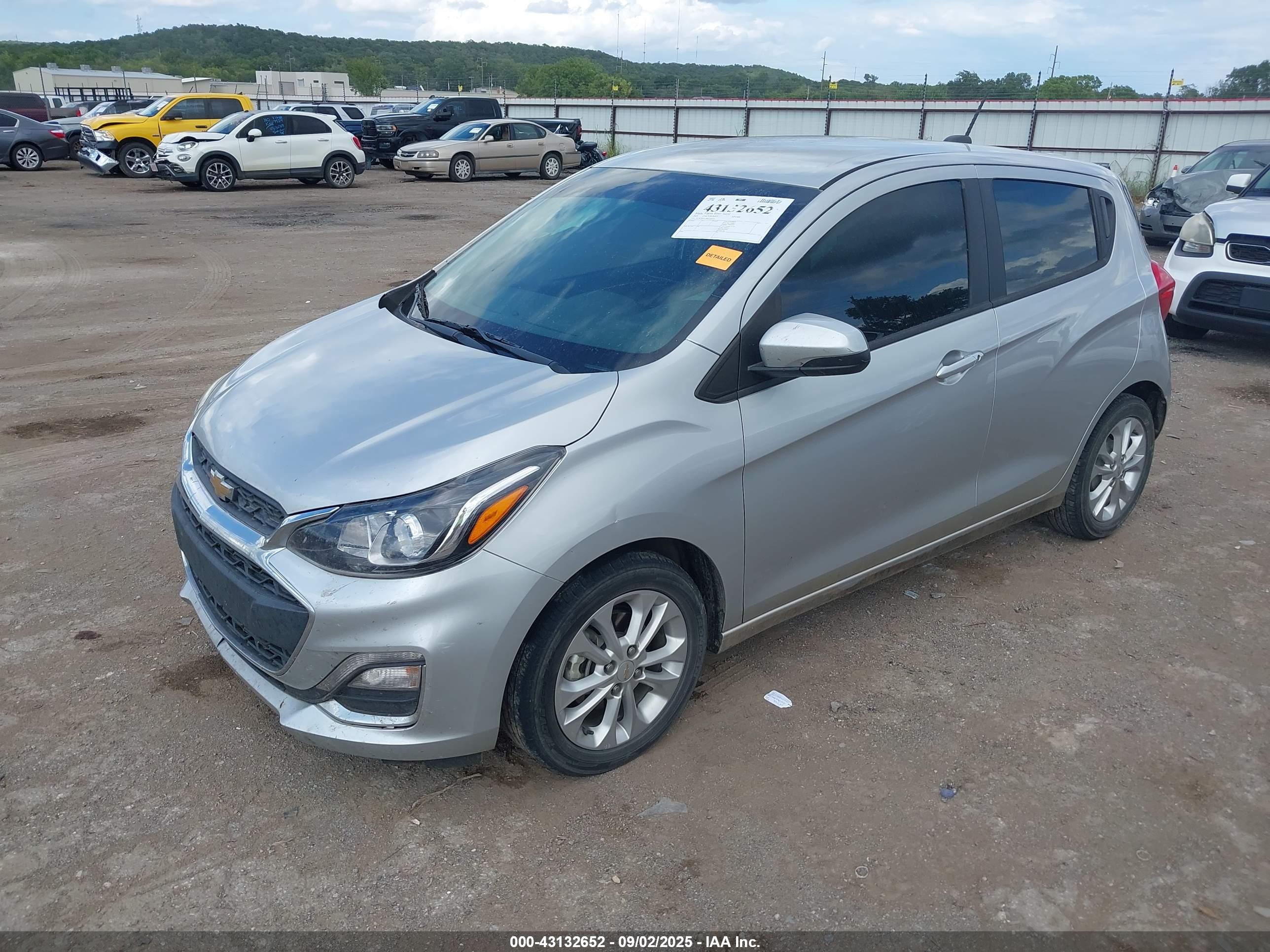 CHEVROLET SPARK image 2