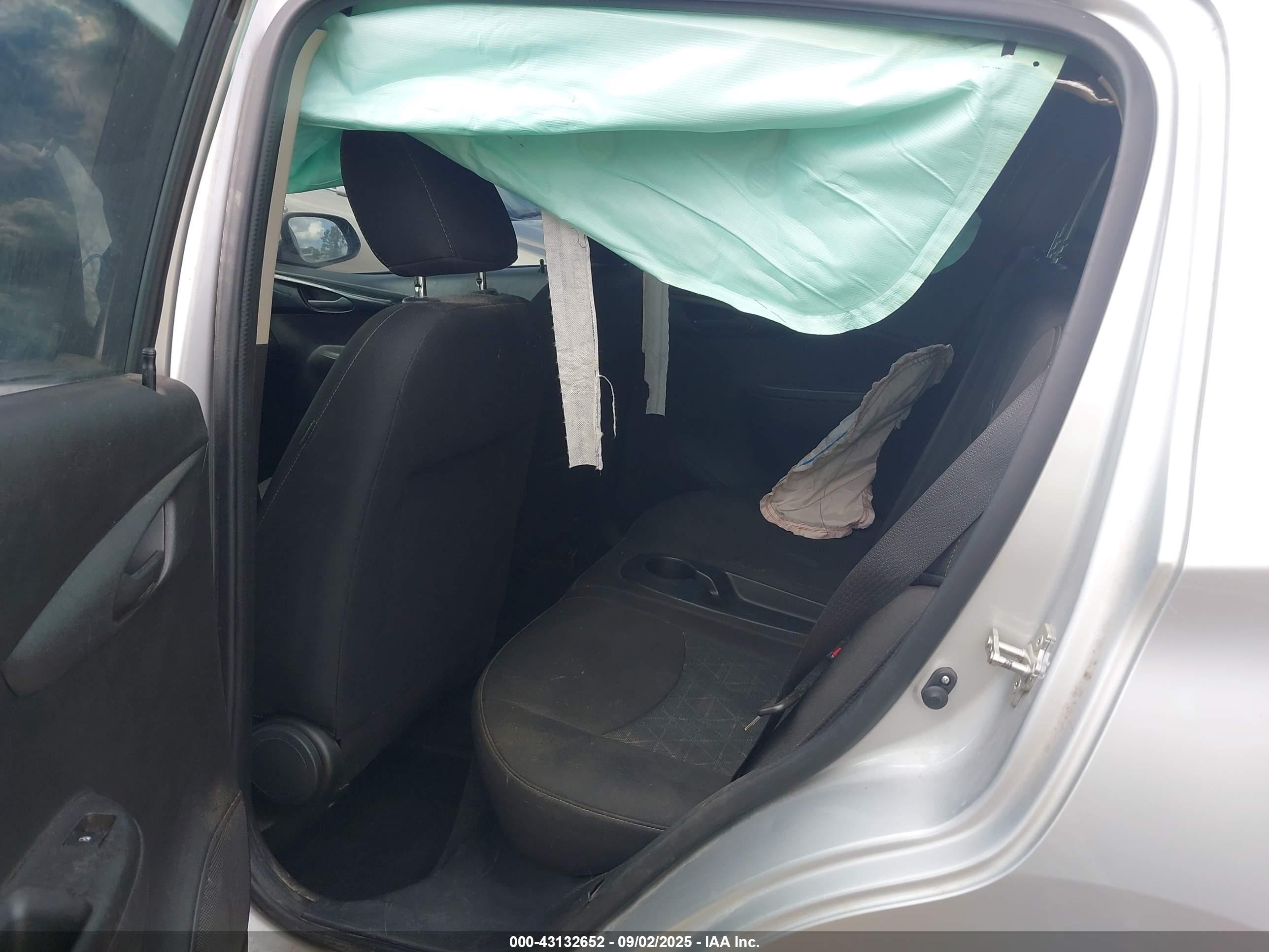 CHEVROLET SPARK image 8