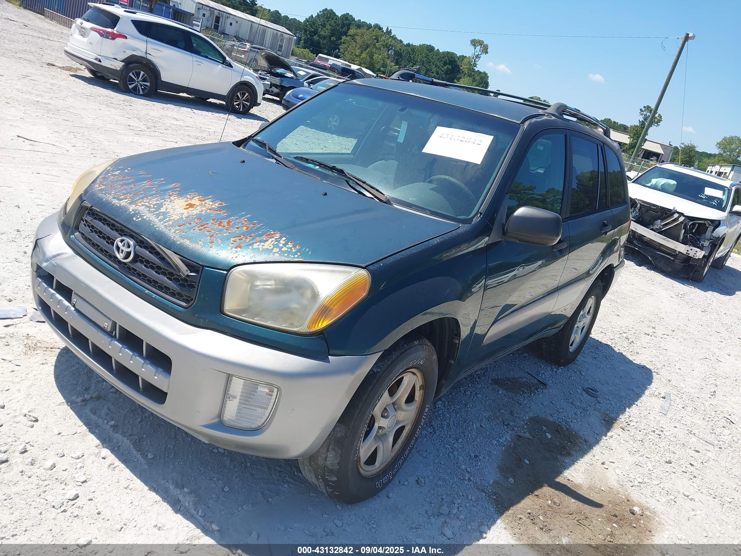 TOYOTA RAV4 image 2