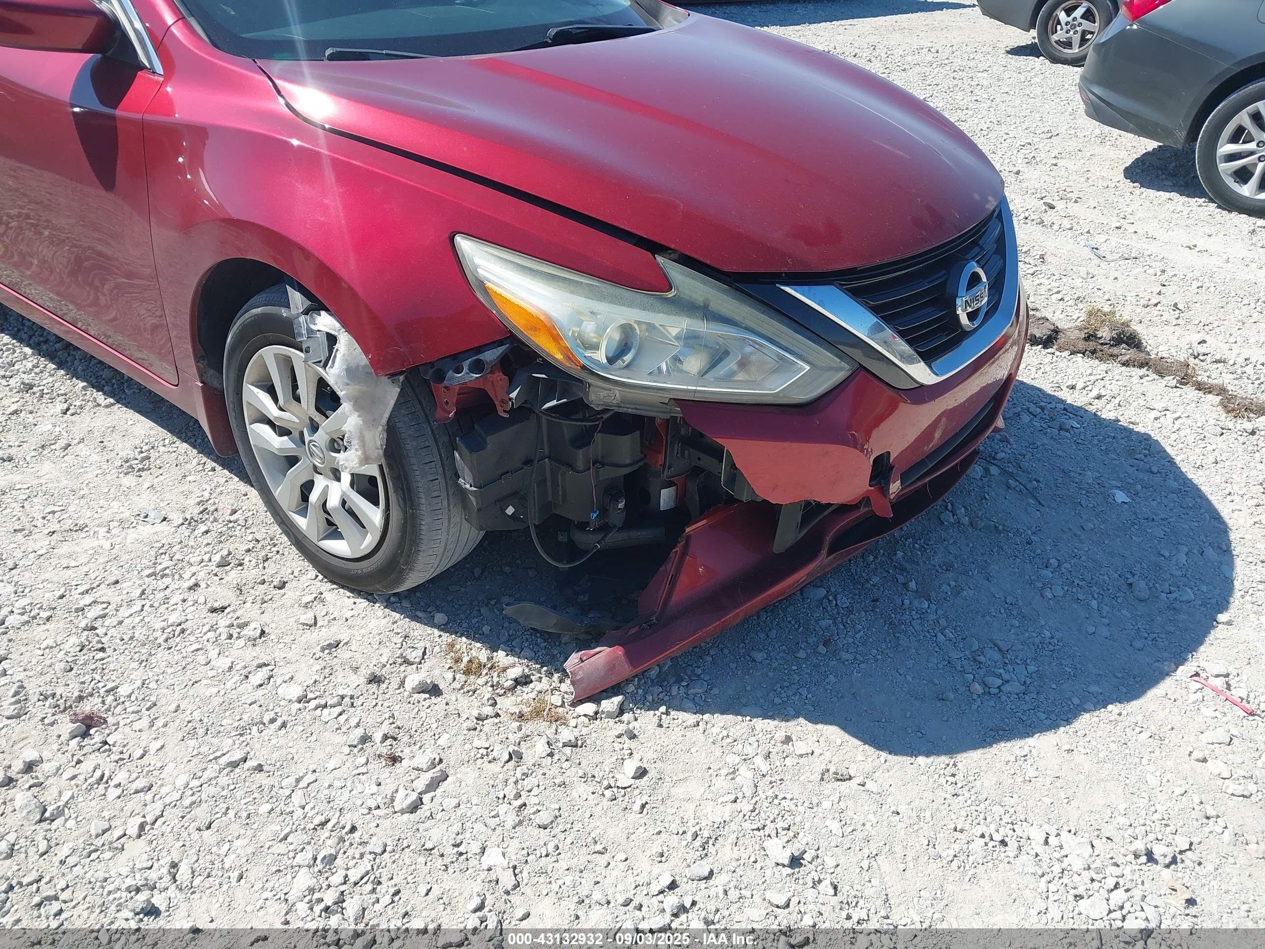 NISSAN ALTIMA image 6