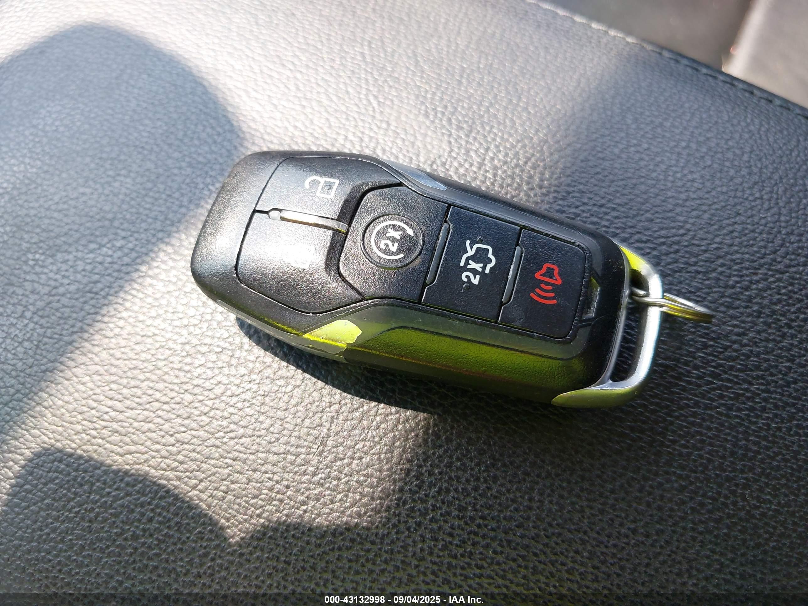 FORD EXPLORER image 11