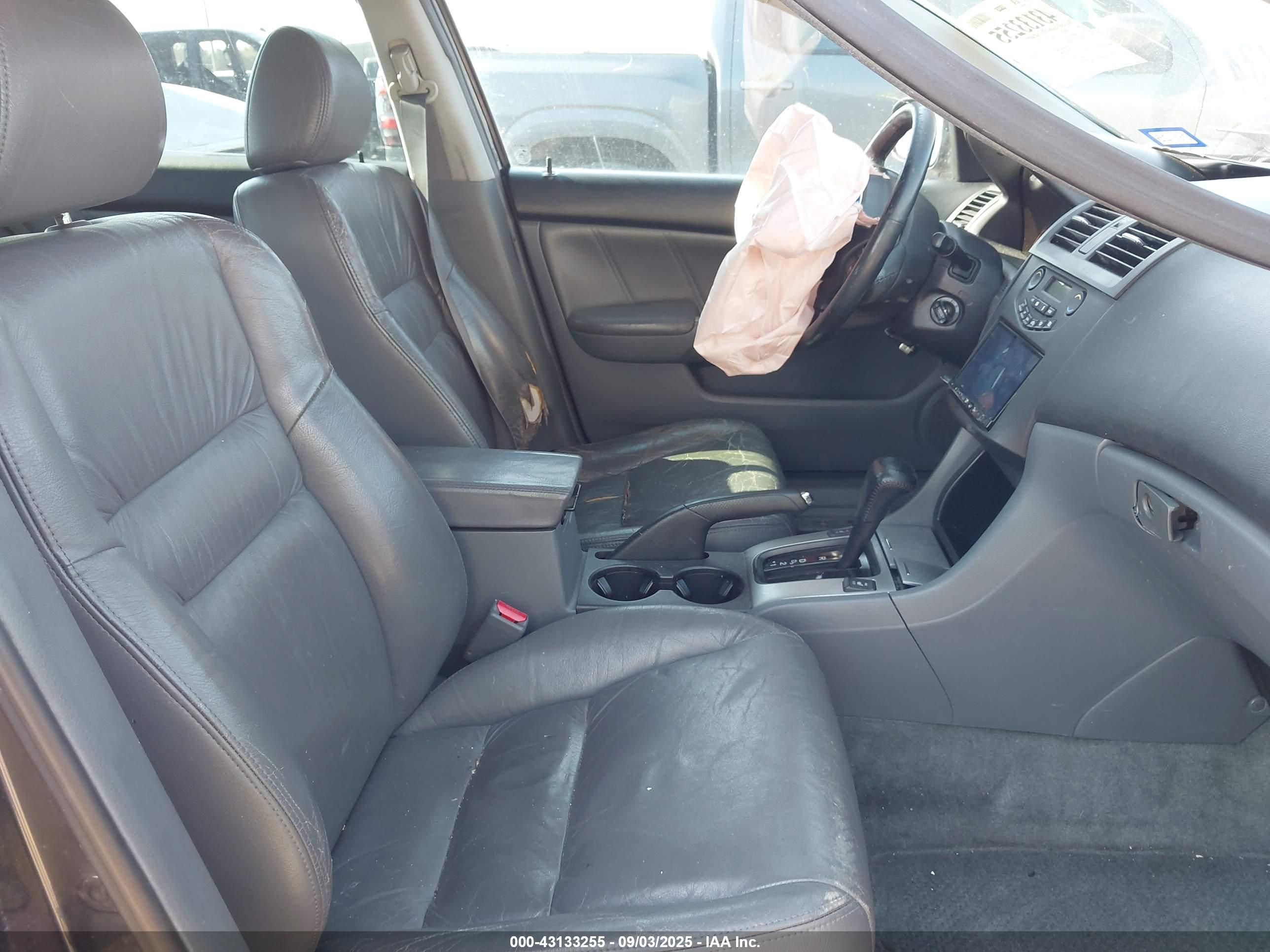 HONDA ACCORD image 5