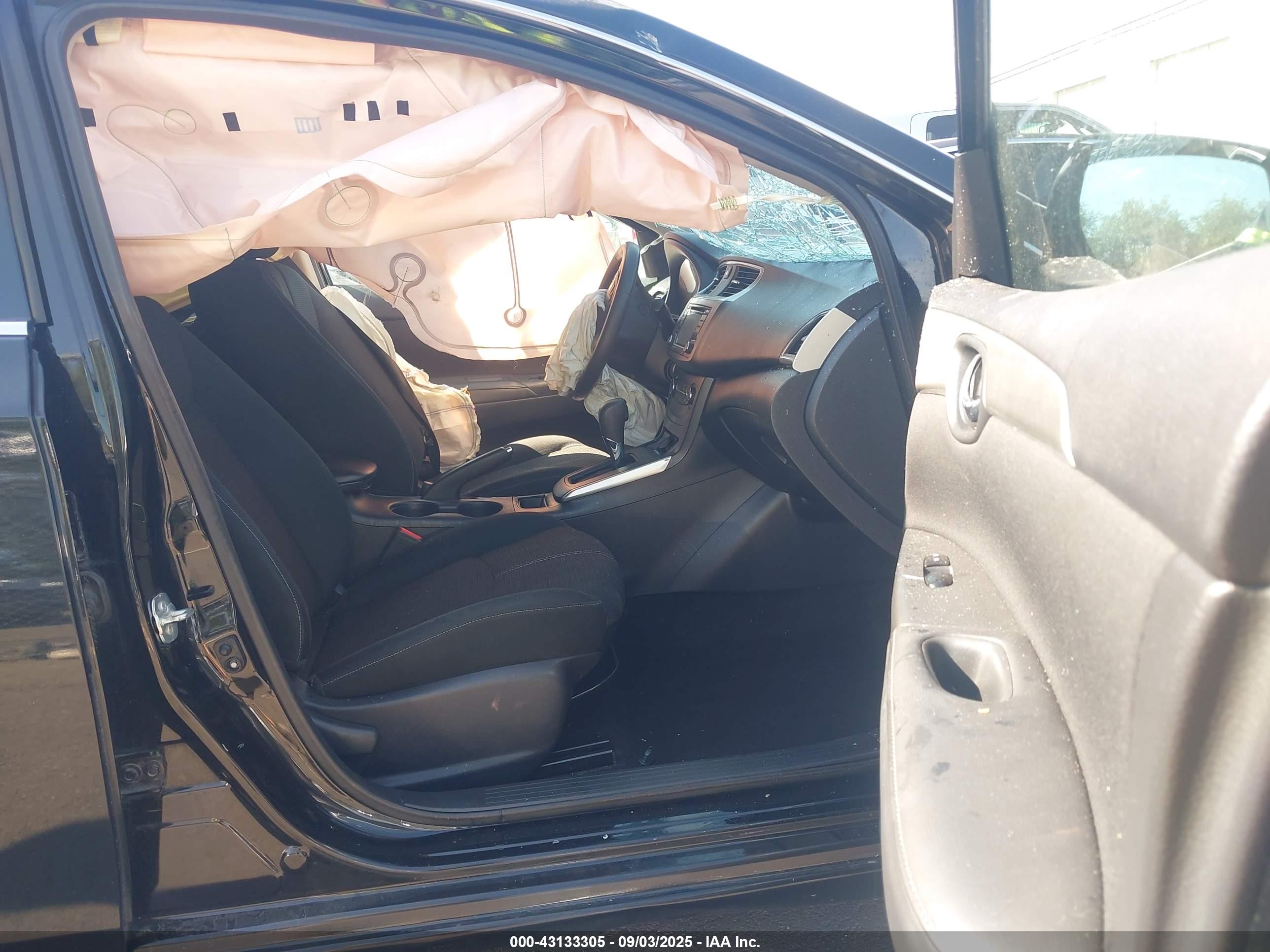 NISSAN SENTRA image 5