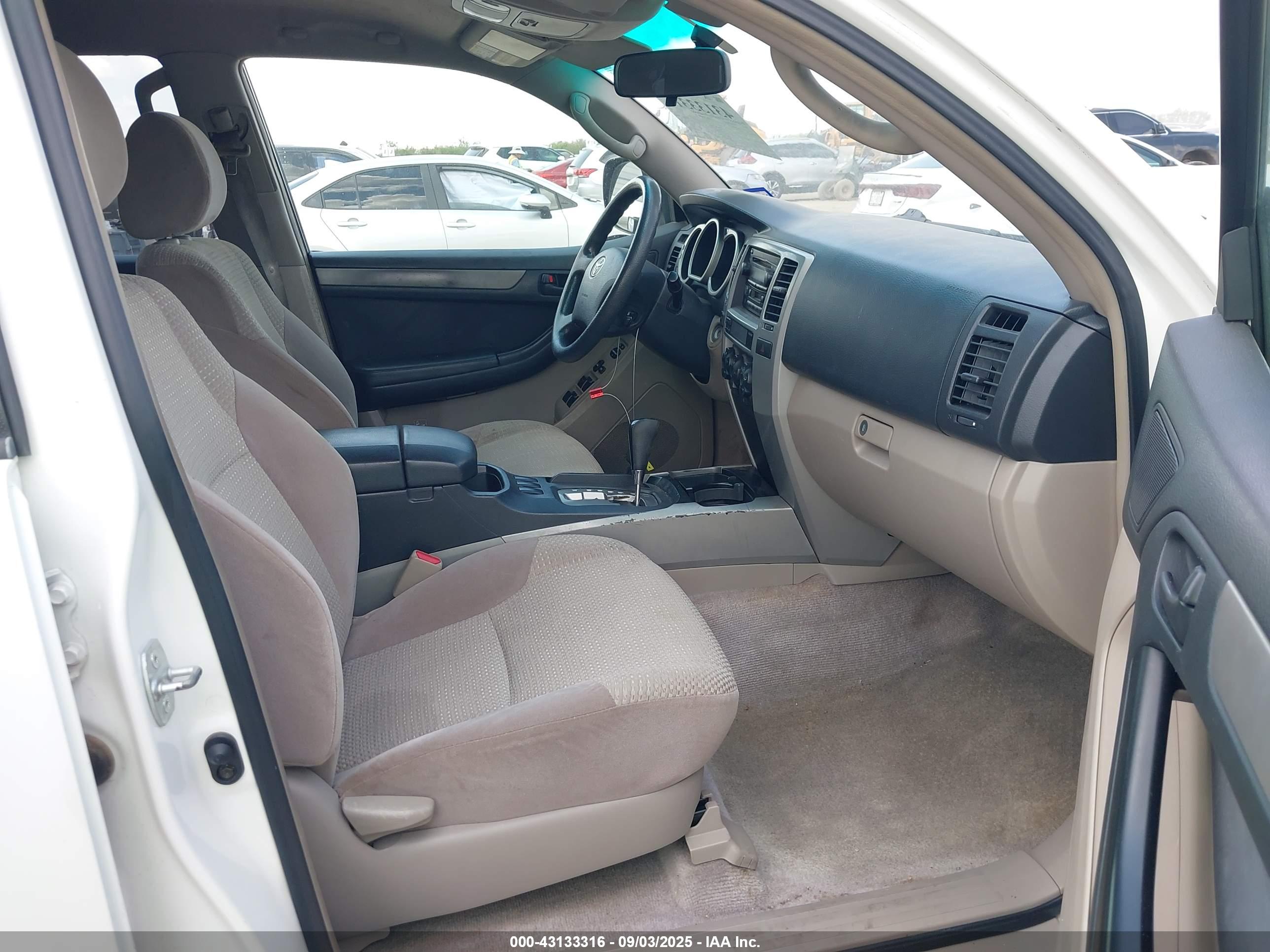 TOYOTA 4RUNNER image 5