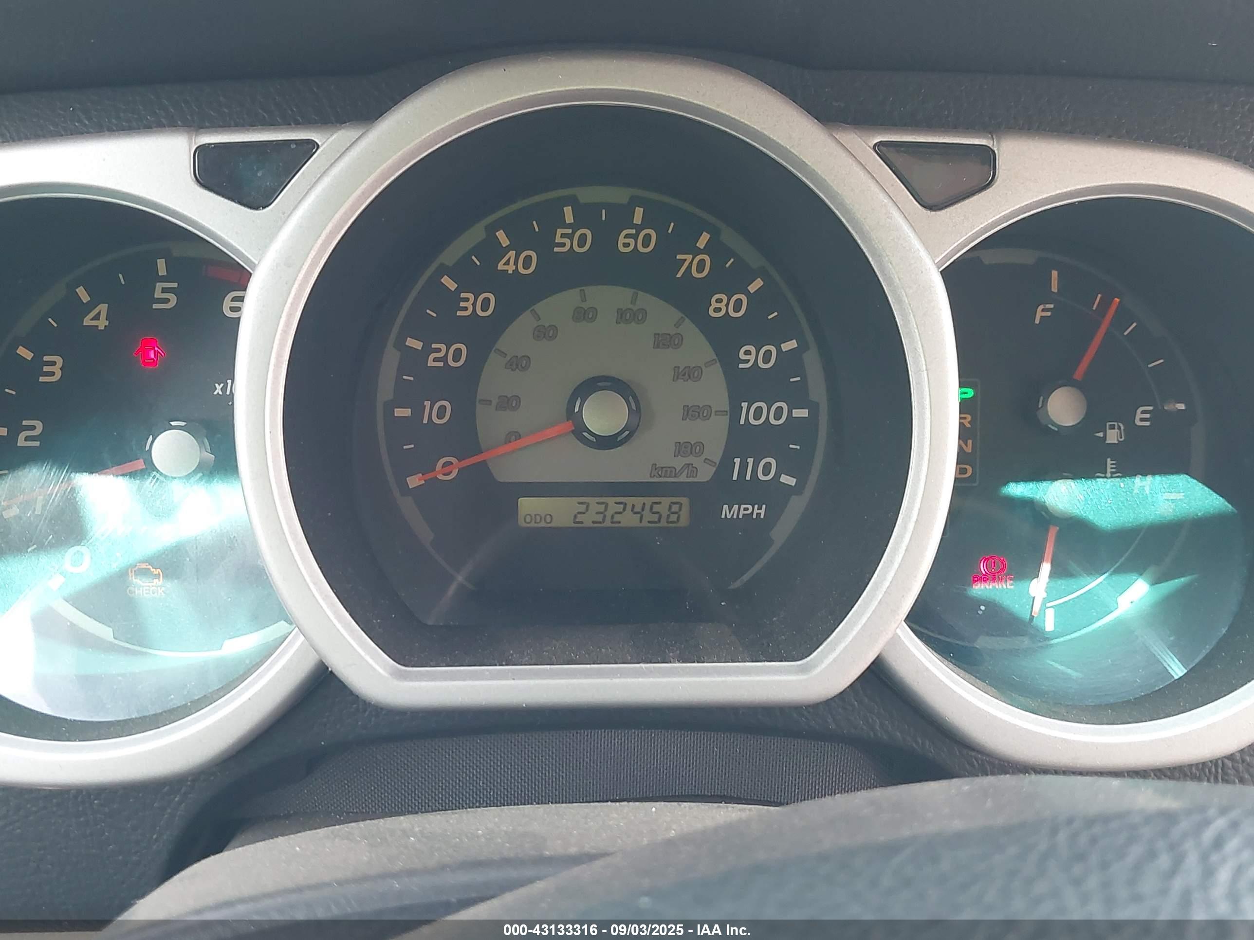 TOYOTA 4RUNNER image 7