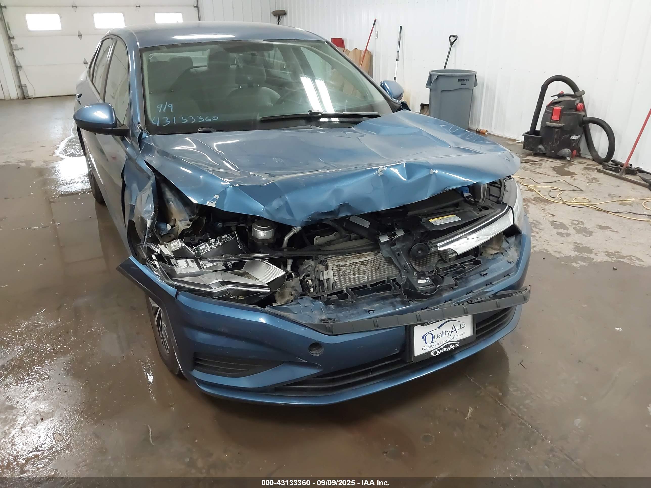VOLKSWAGEN JETTA image 6