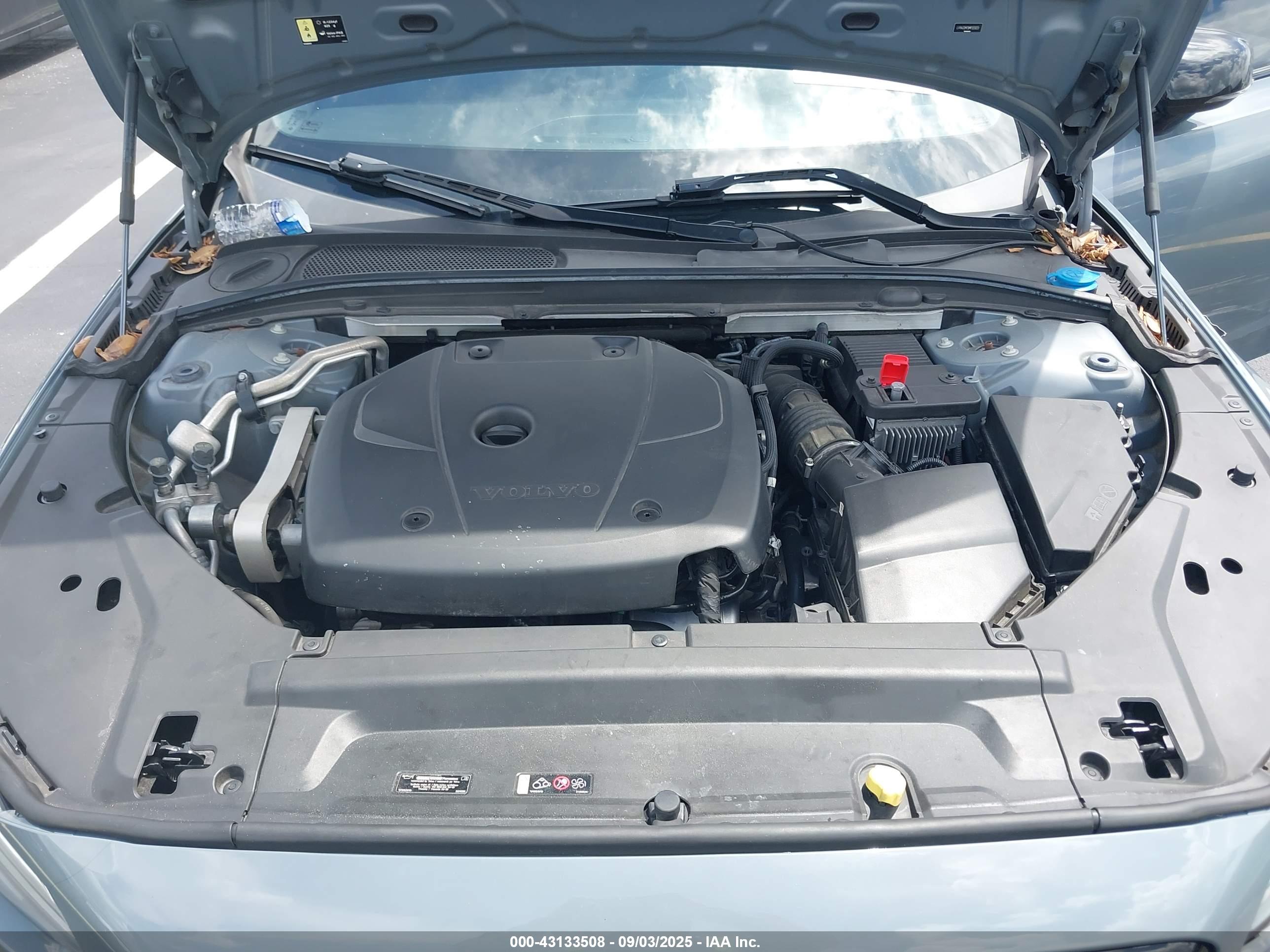 VOLVO S90 image 10
