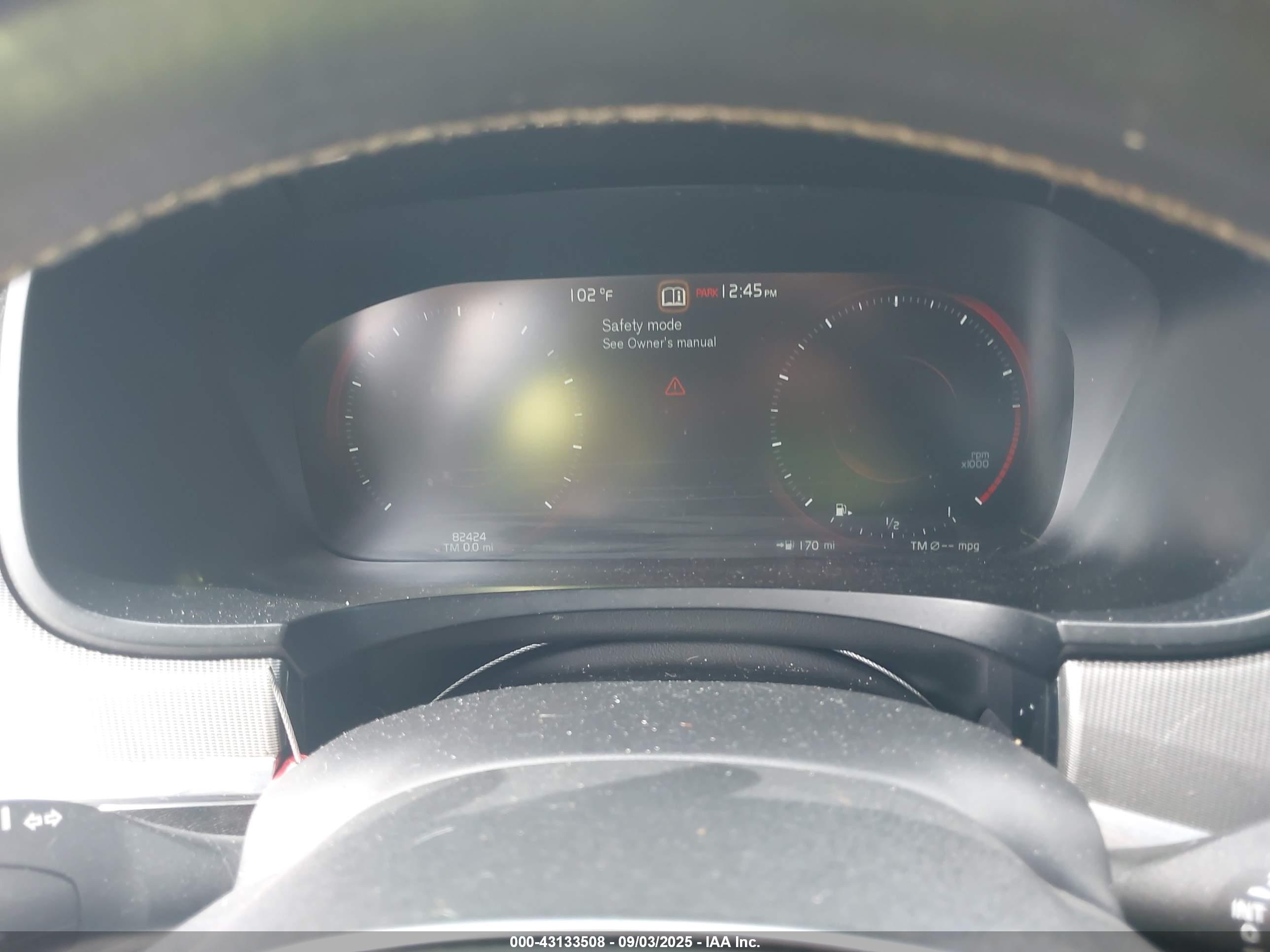 VOLVO S90 image 7