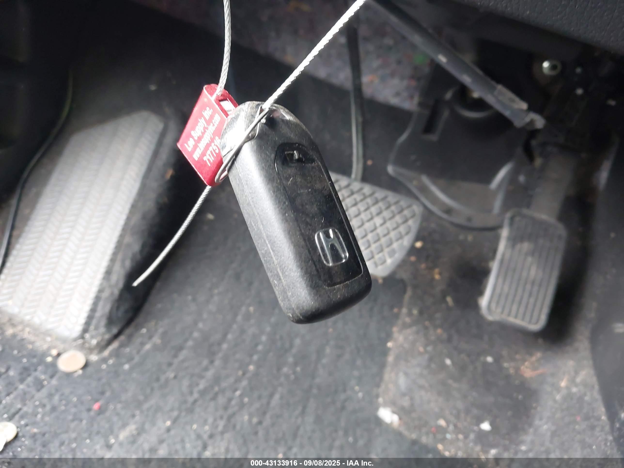 HONDA CR-V image 11