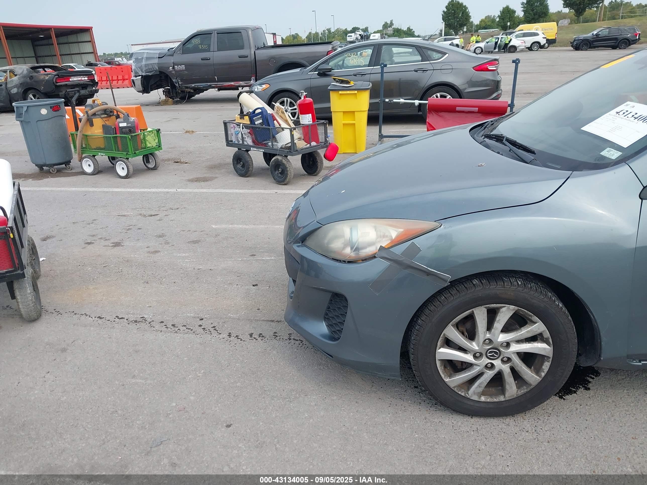 MAZDA MAZDA3 image 6