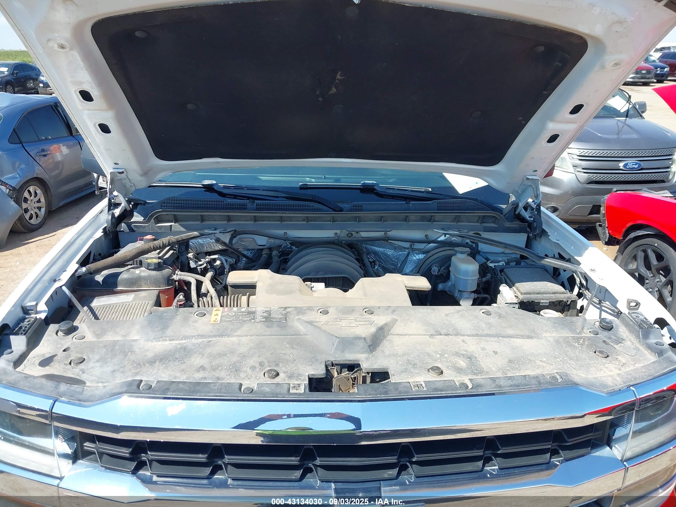 CHEVROLET SILVERADO image 10