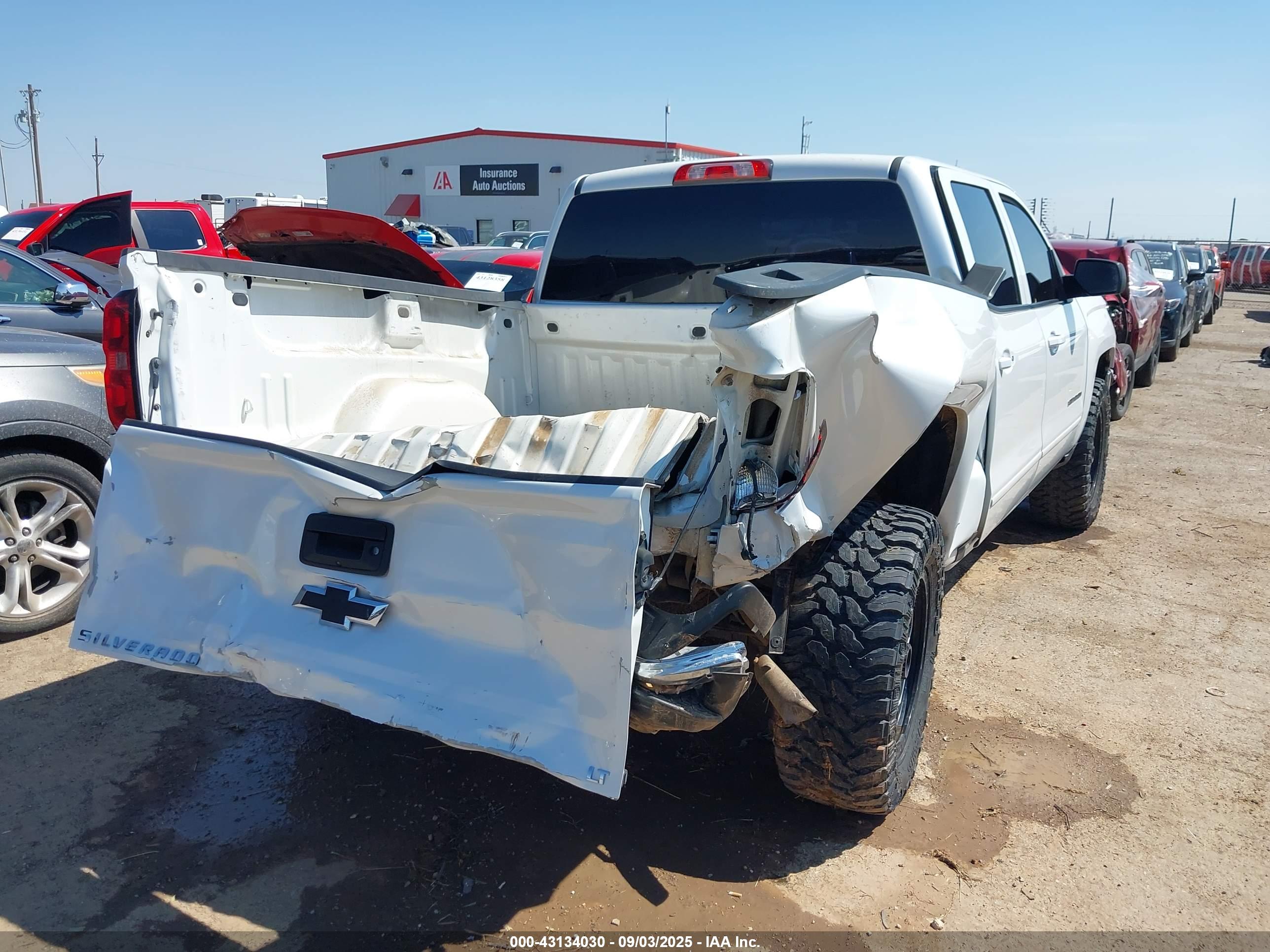CHEVROLET SILVERADO image 6