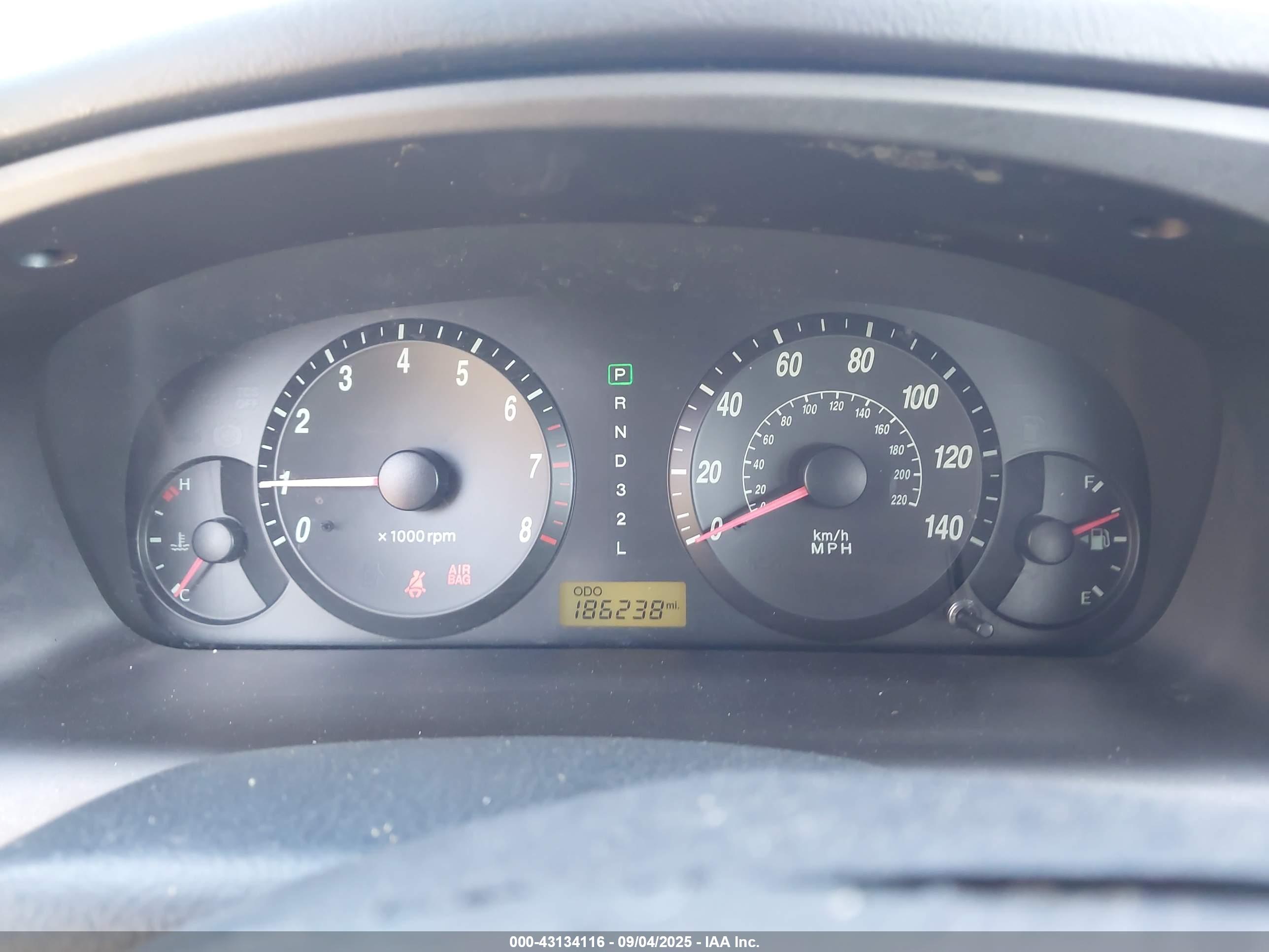HYUNDAI ELANTRA image 7