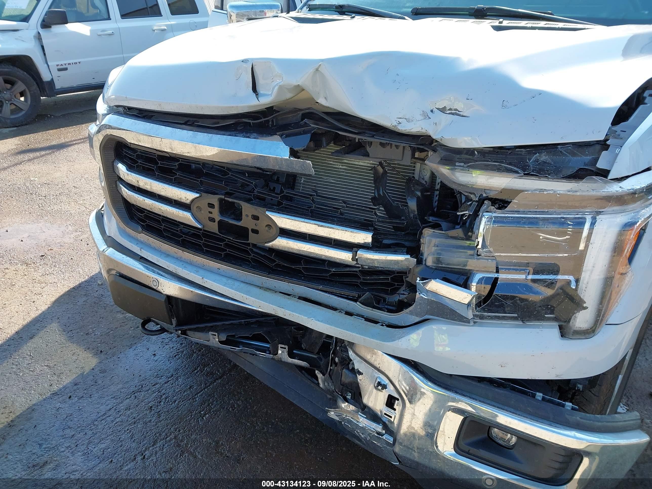 FORD F-150 image 6