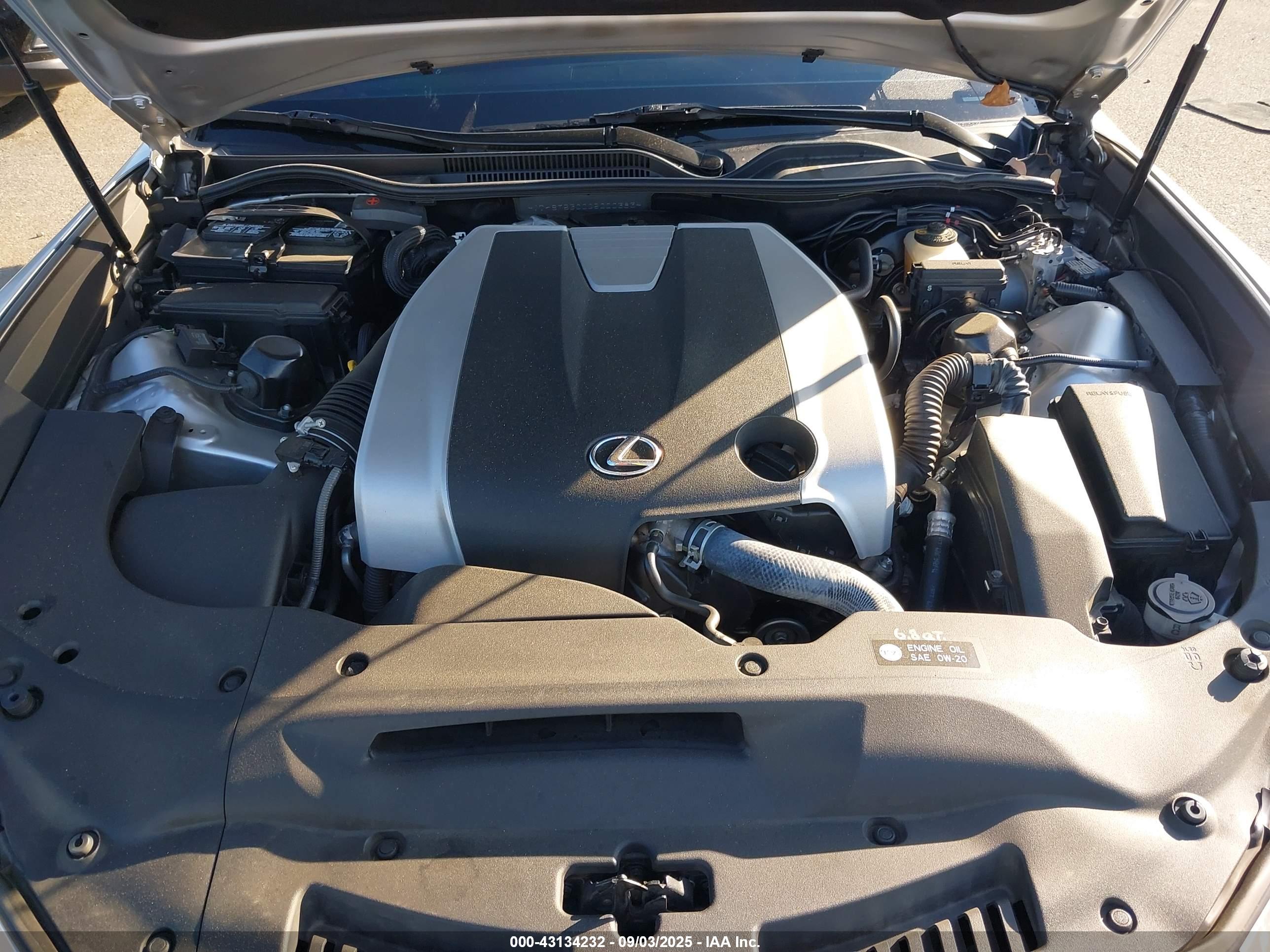 LEXUS RC image 10