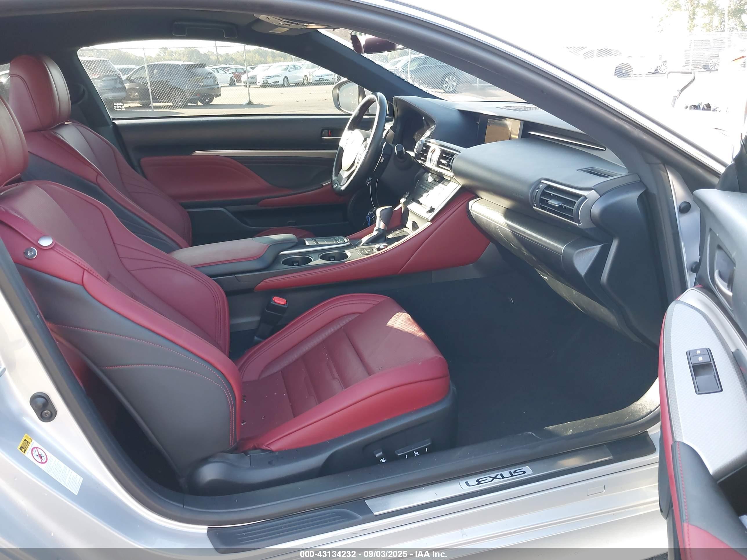 LEXUS RC image 5