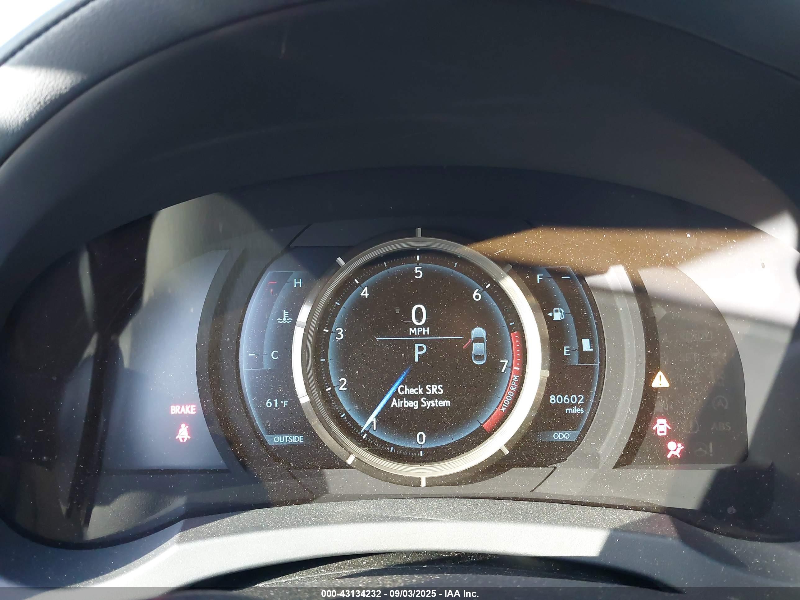 LEXUS RC image 7