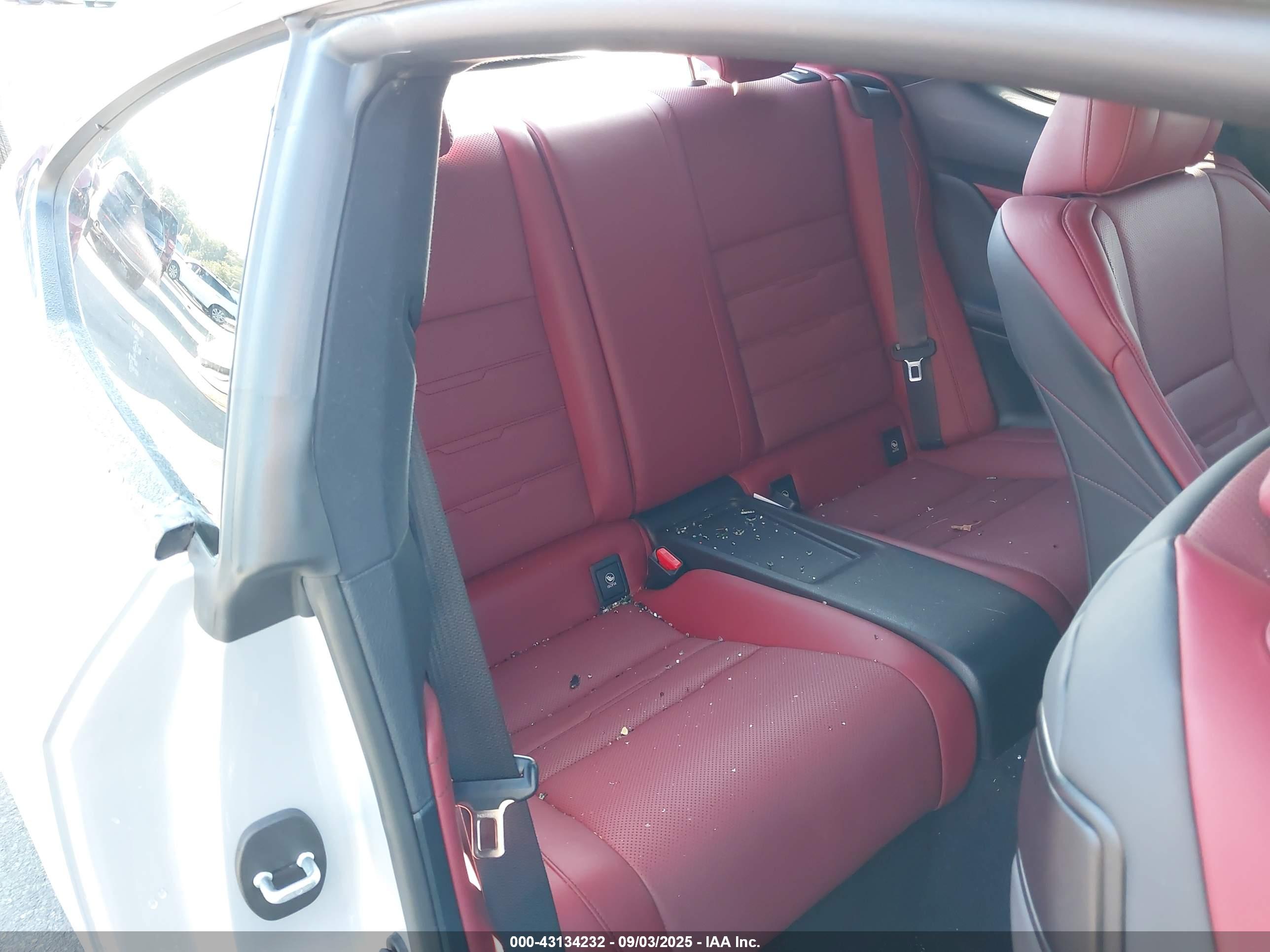 LEXUS RC image 8