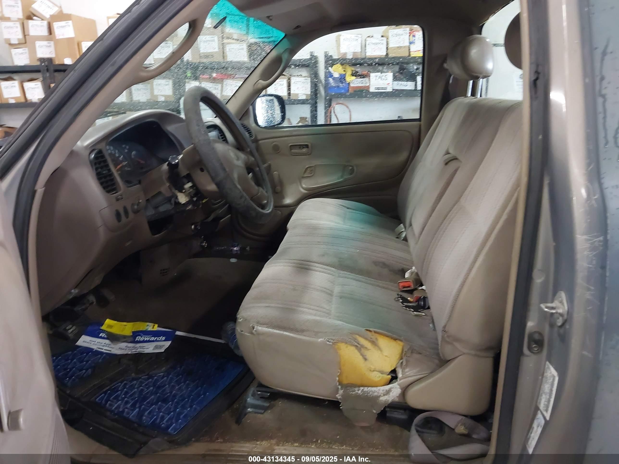 TOYOTA TUNDRA image 5