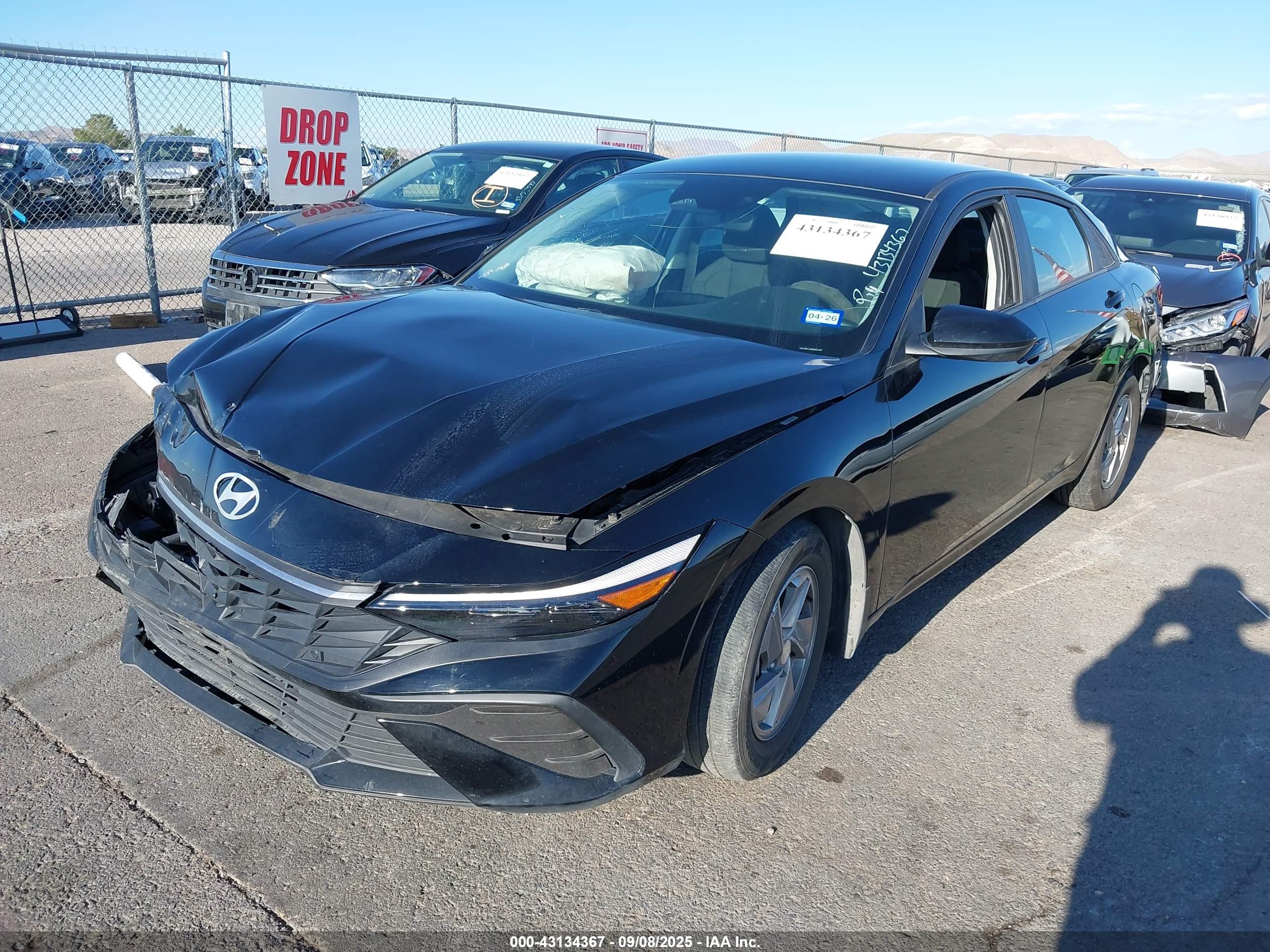 HYUNDAI ELANTRA image 2