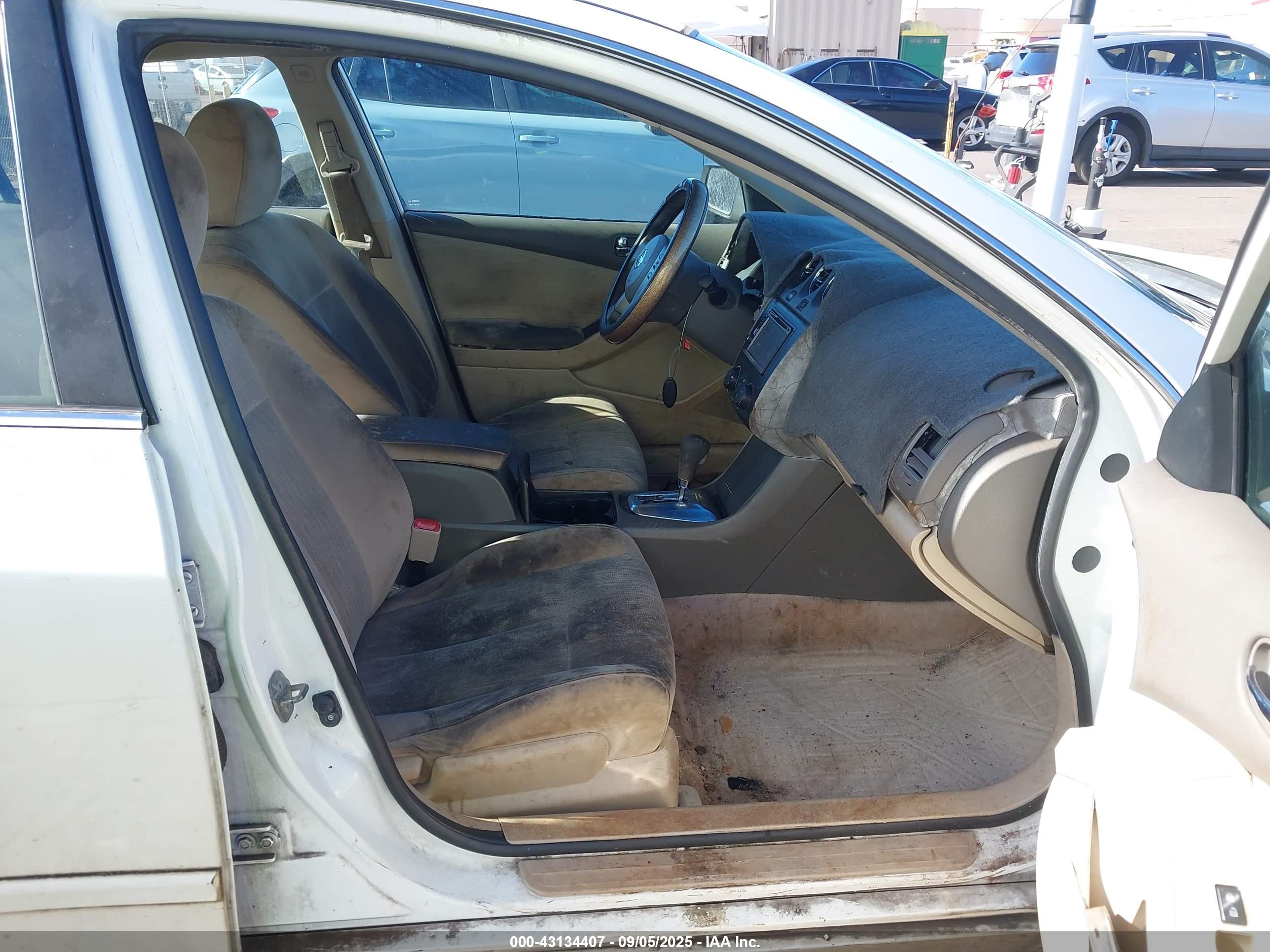 NISSAN ALTIMA image 5