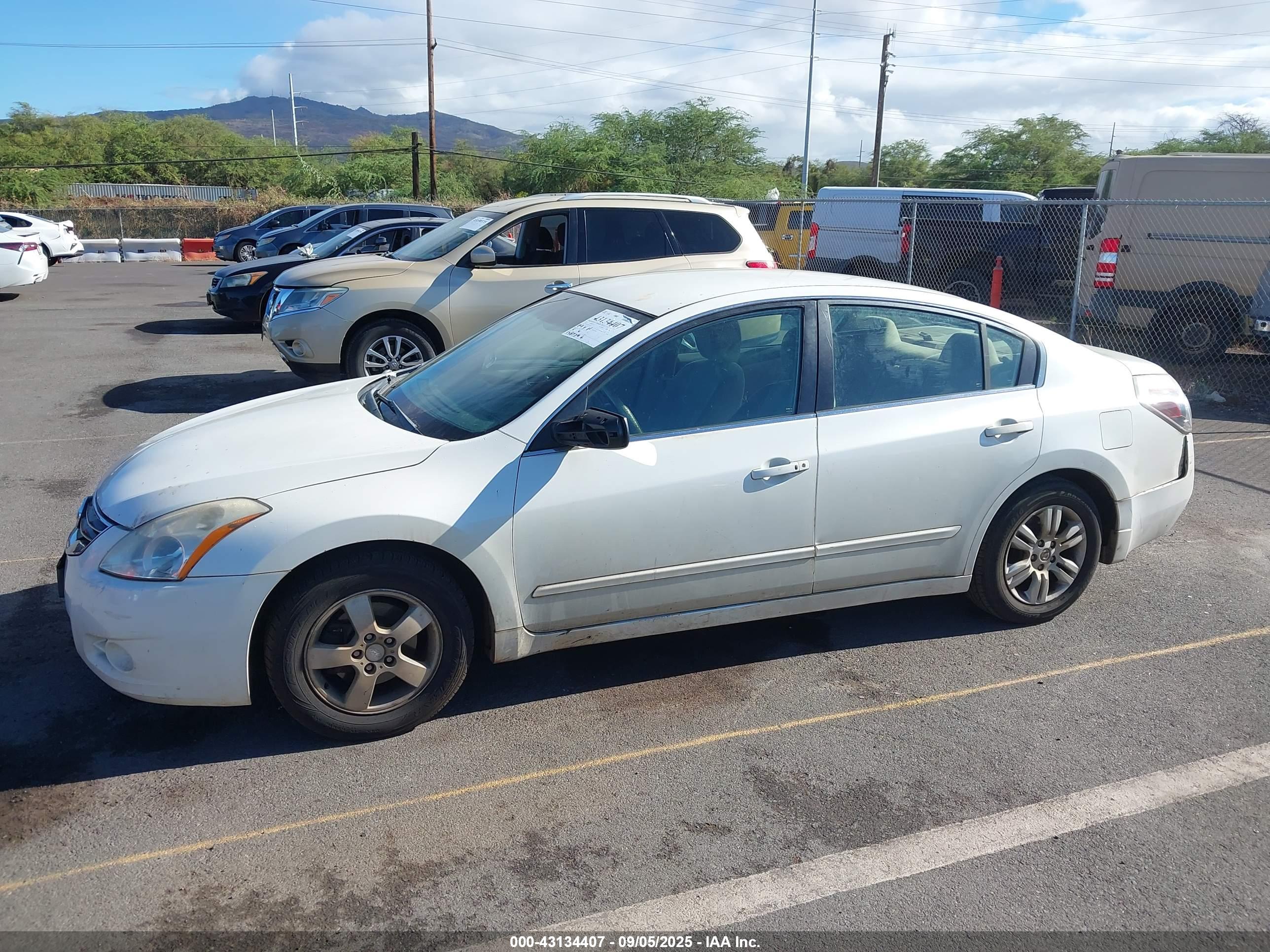 NISSAN ALTIMA image 6
