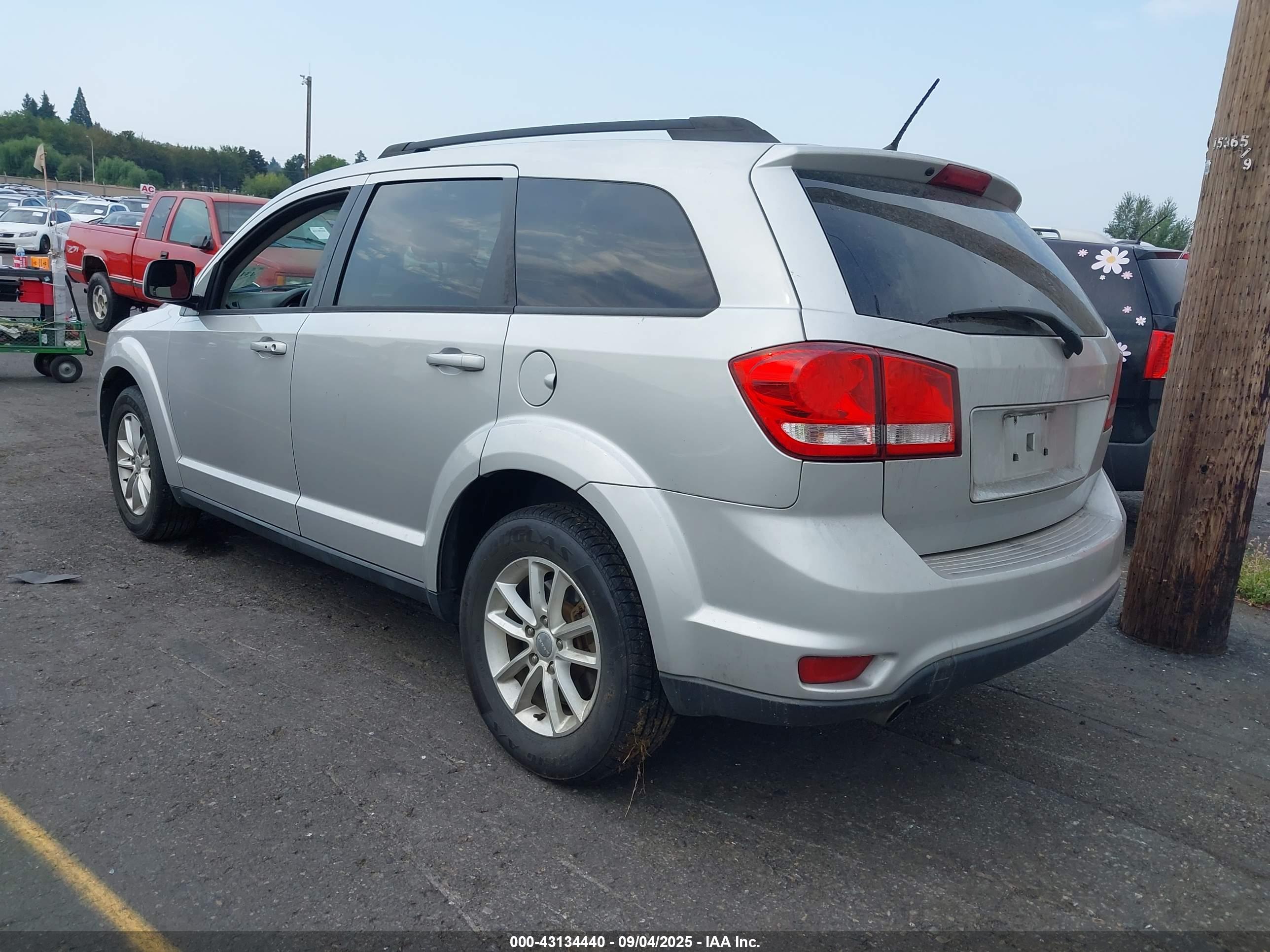 DODGE JOURNEY image 3