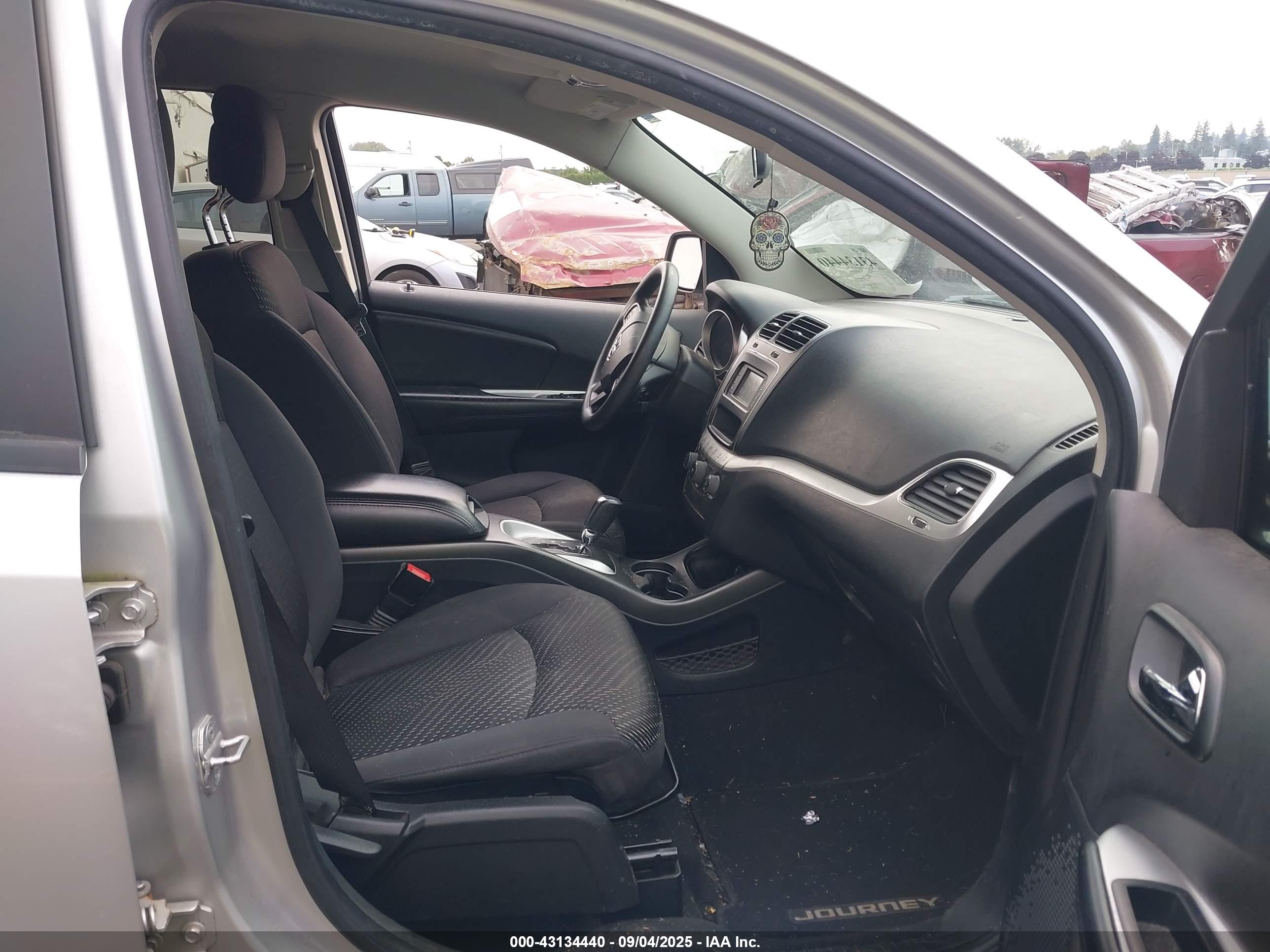 DODGE JOURNEY image 5