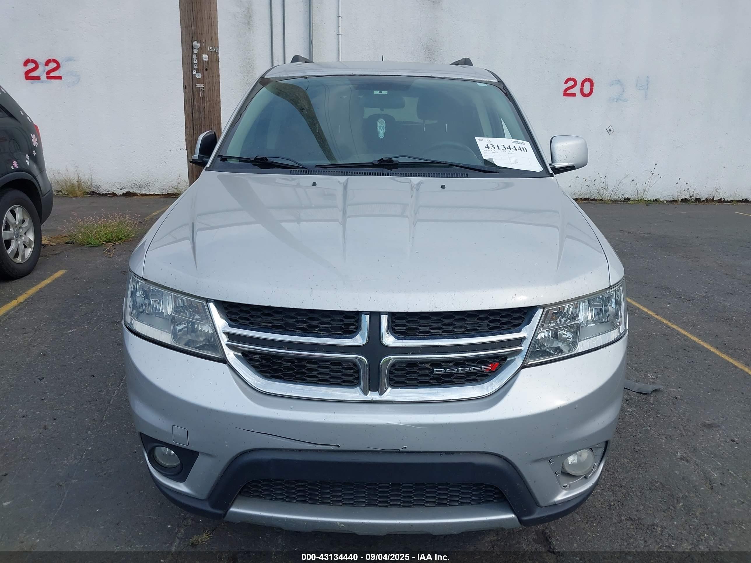 DODGE JOURNEY image 6