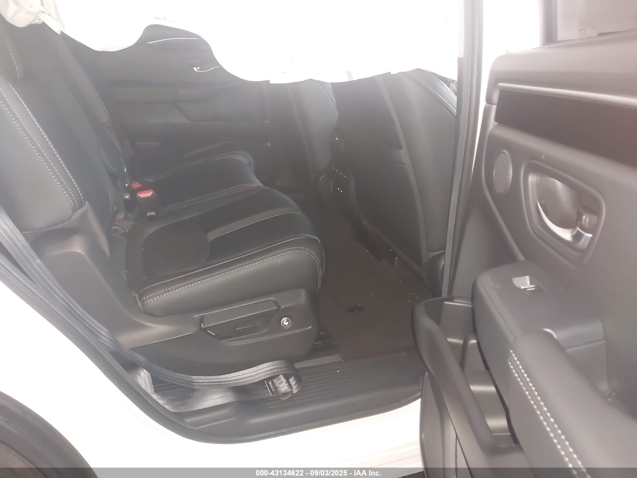 HONDA PILOT image 8